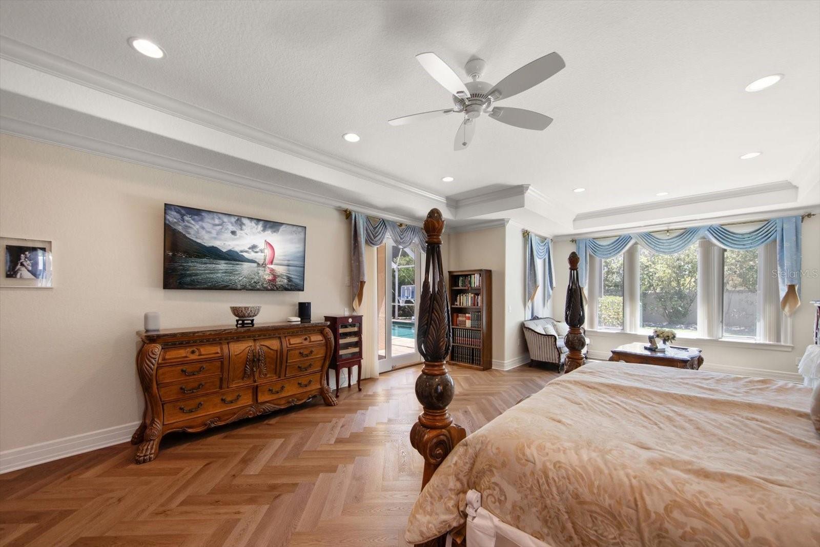 Image 19 of 53 For 305 Eastleigh Drive