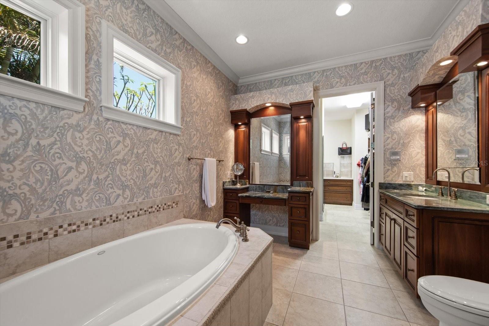 Image 25 of 53 For 305 Eastleigh Drive