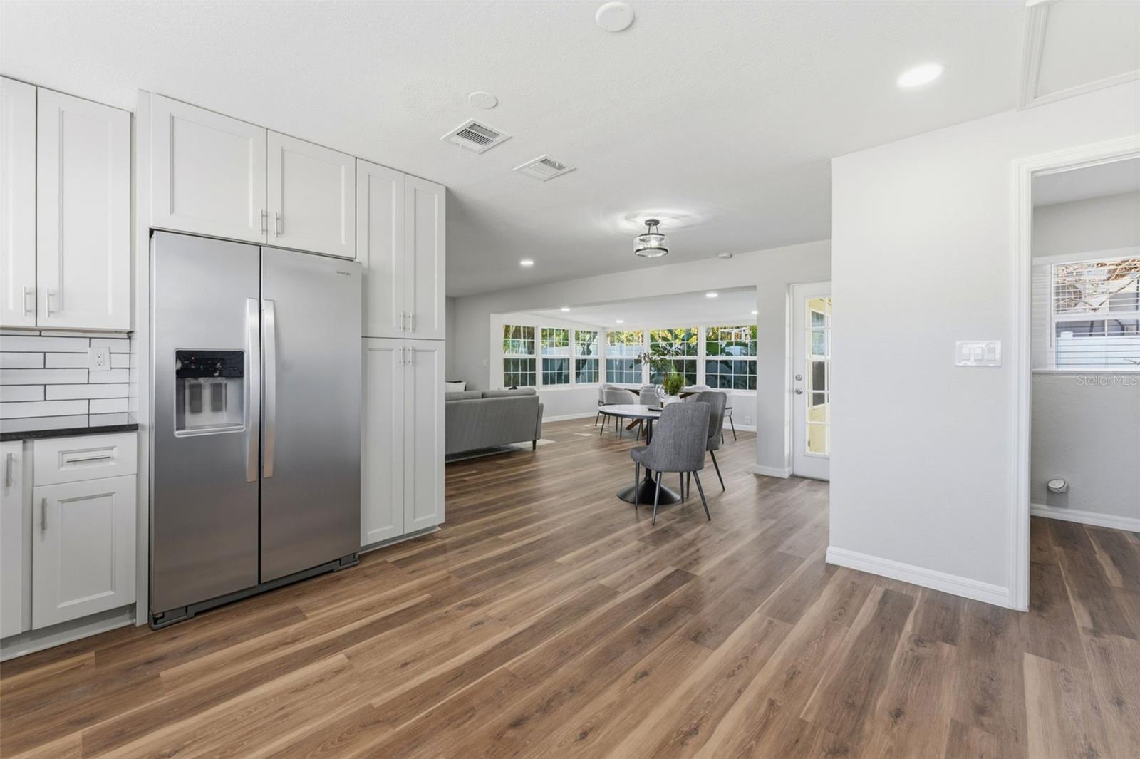 Image 12 of 35 For 110 92nd Avenue Ne