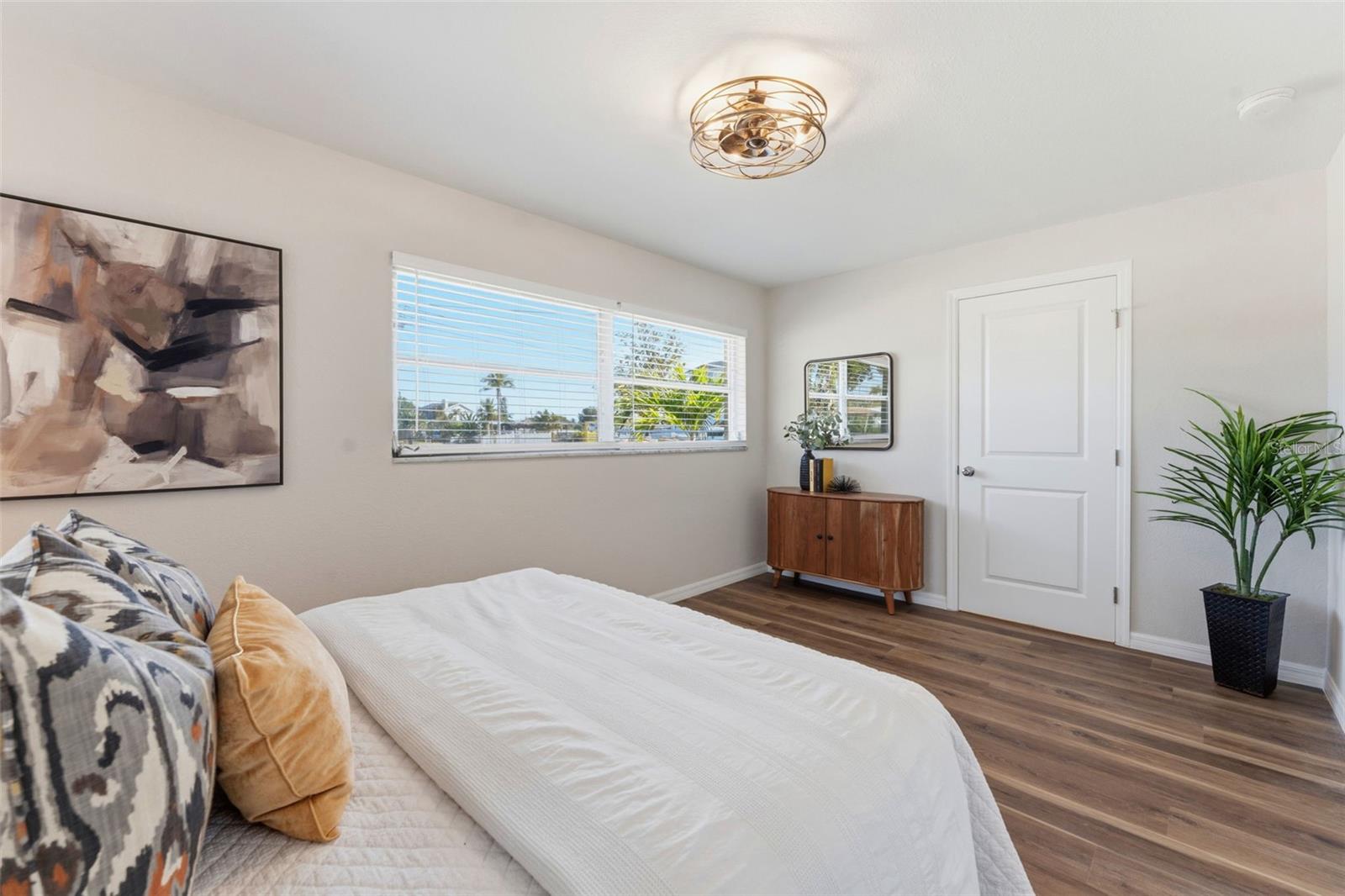 Image 16 of 35 For 110 92nd Avenue Ne