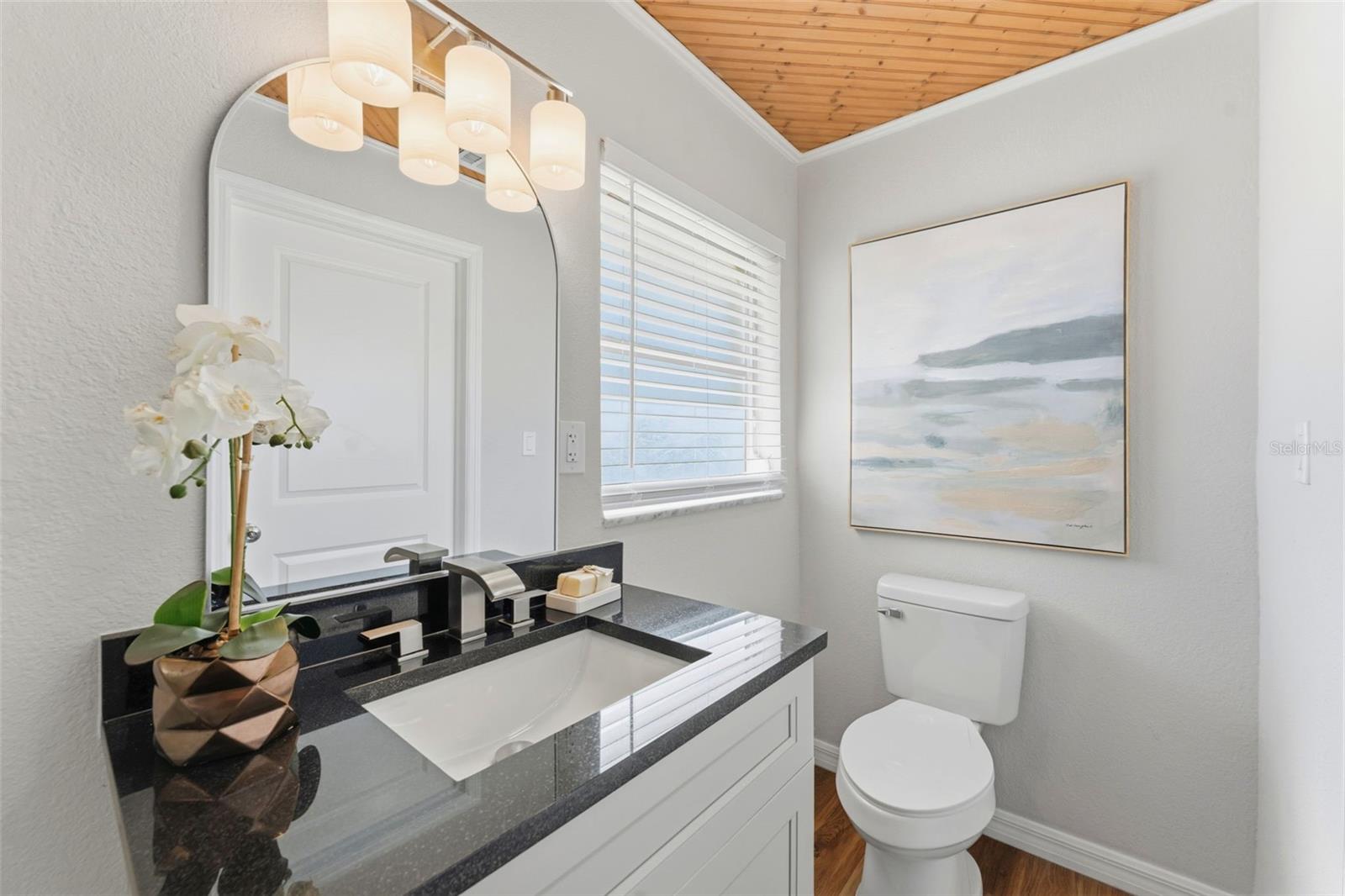 Image 18 of 35 For 110 92nd Avenue Ne