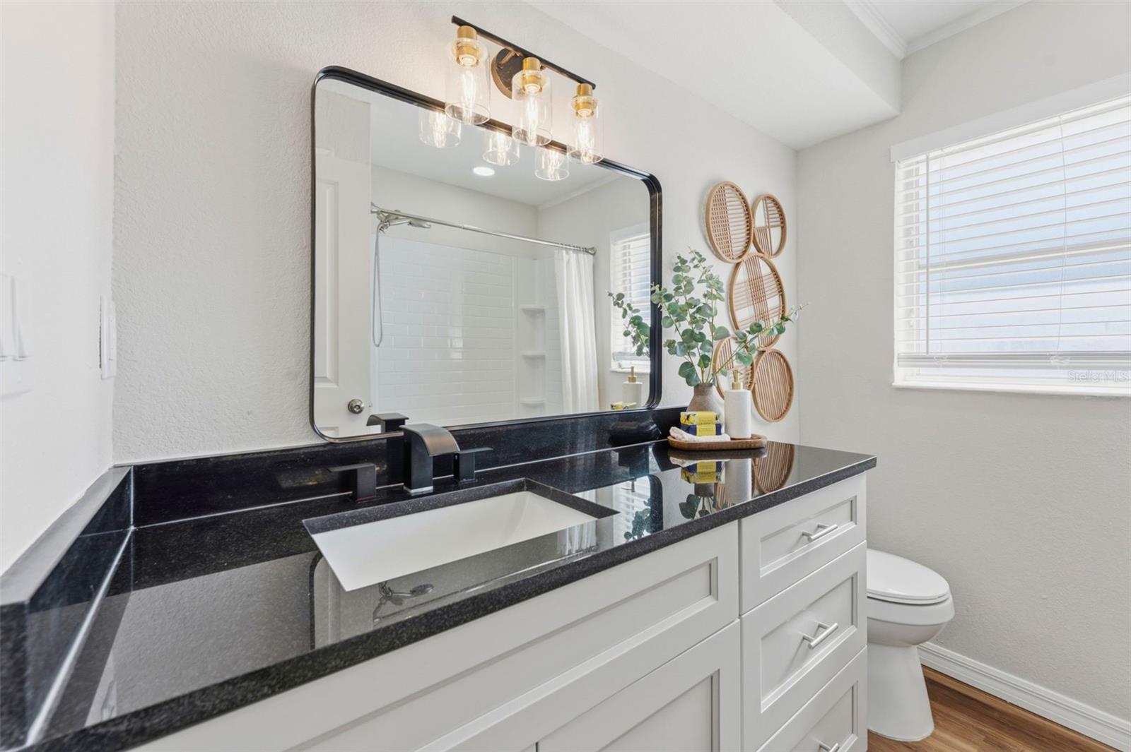 Image 21 of 35 For 110 92nd Avenue Ne