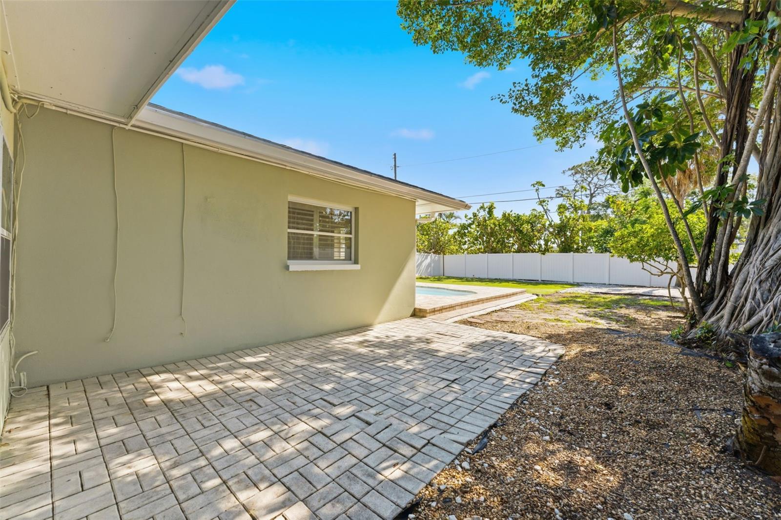 Image 24 of 35 For 110 92nd Avenue Ne