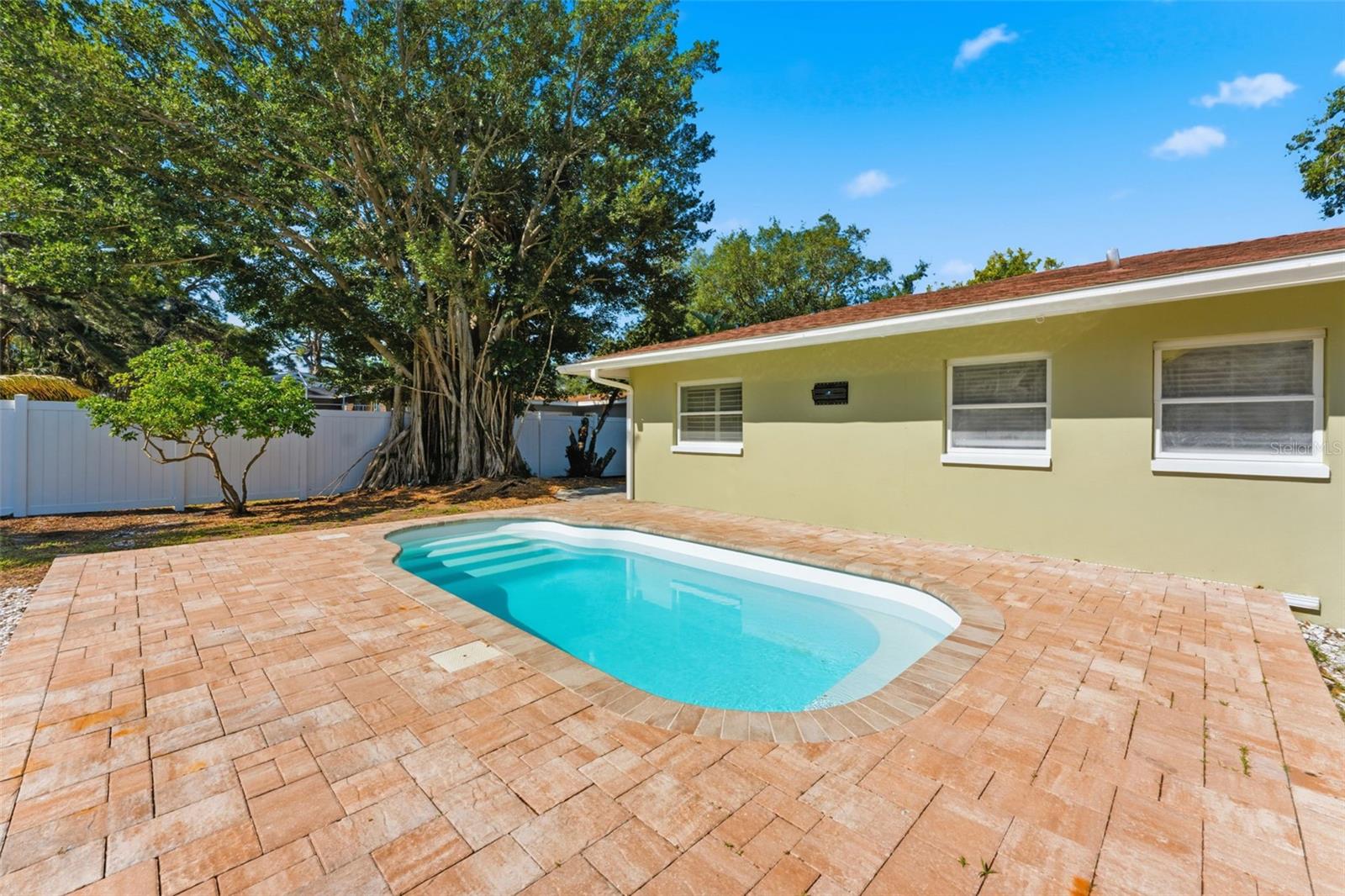 Image 28 of 35 For 110 92nd Avenue Ne