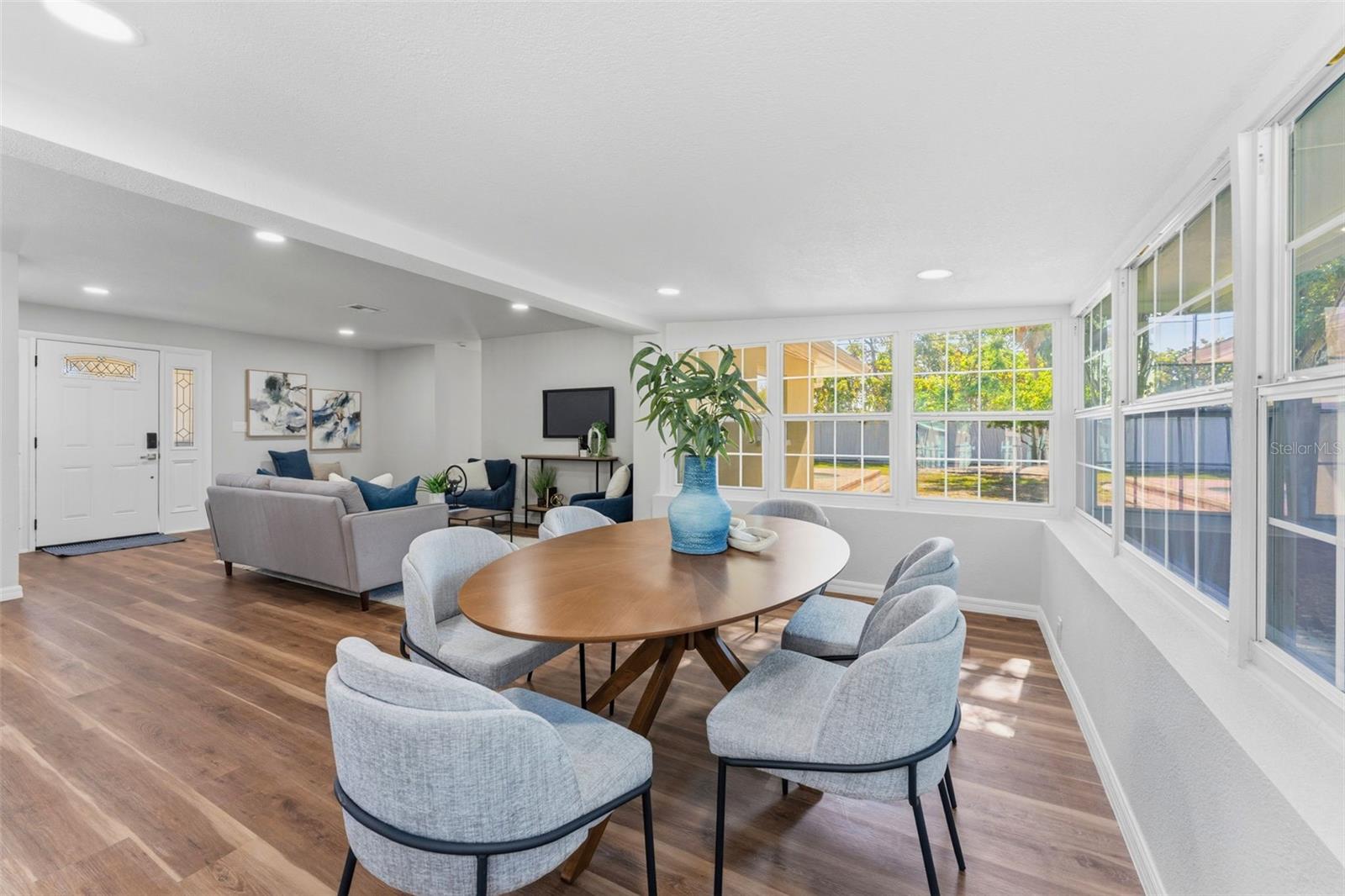 Image 8 of 35 For 110 92nd Avenue Ne