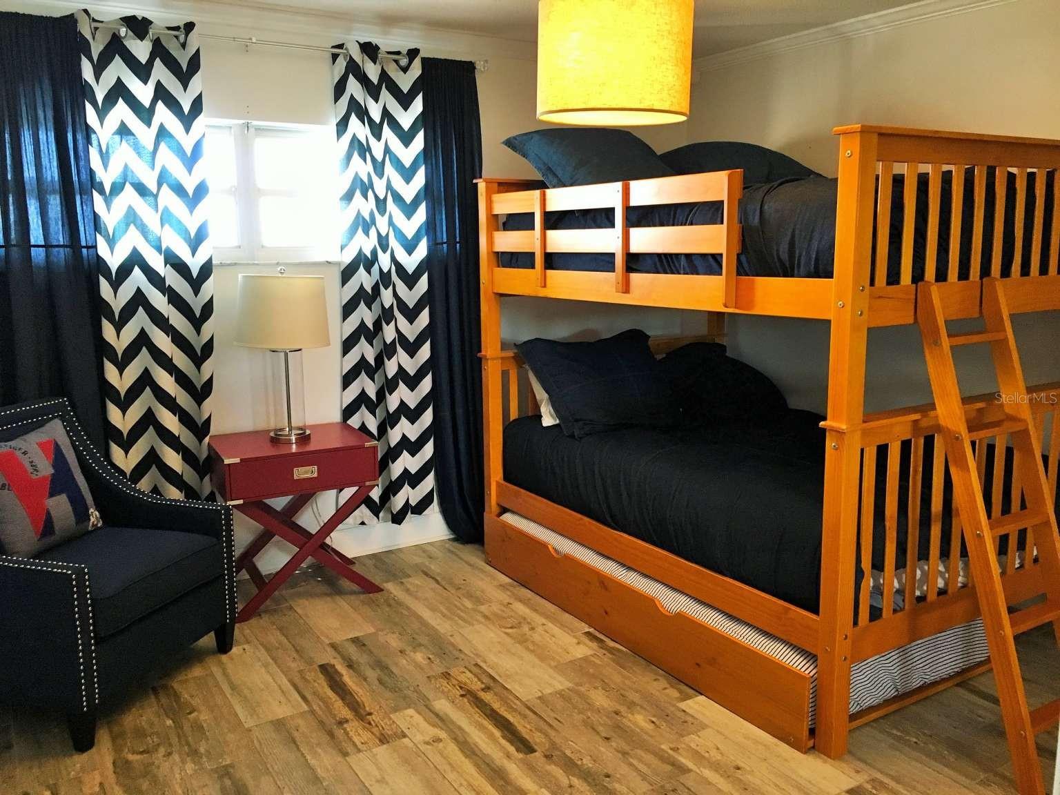 Image 20 of 24 For 5000 Gulf Boulevard 303