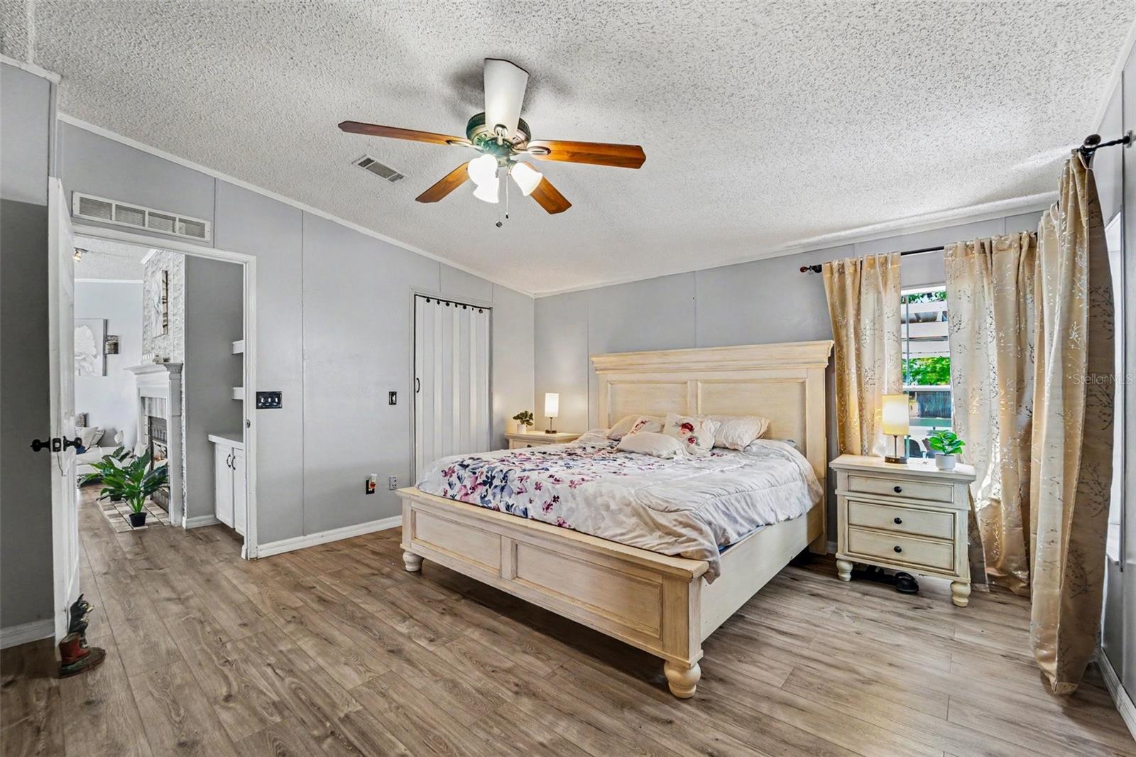 Image 12 of 21 For 6433 Orris Street