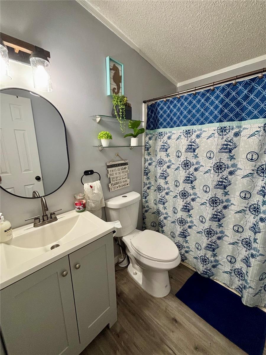 Image 16 of 21 For 6433 Orris Street