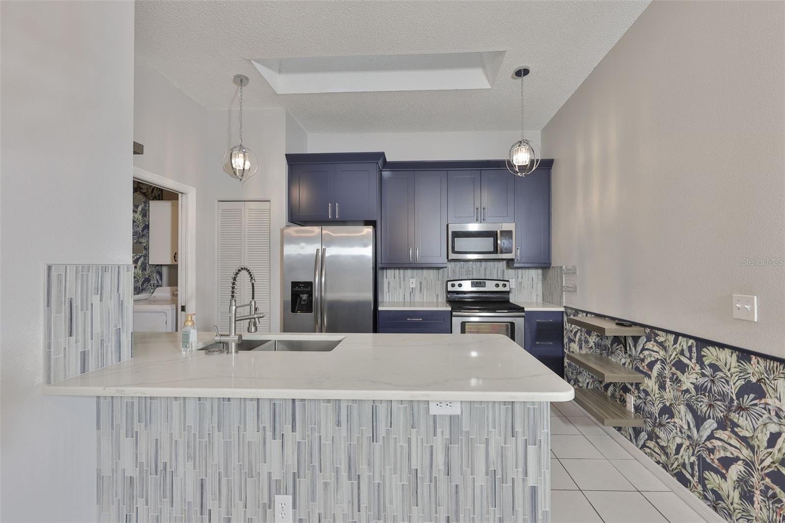 Image 19 of 75 For 2020 Nantucket Drive