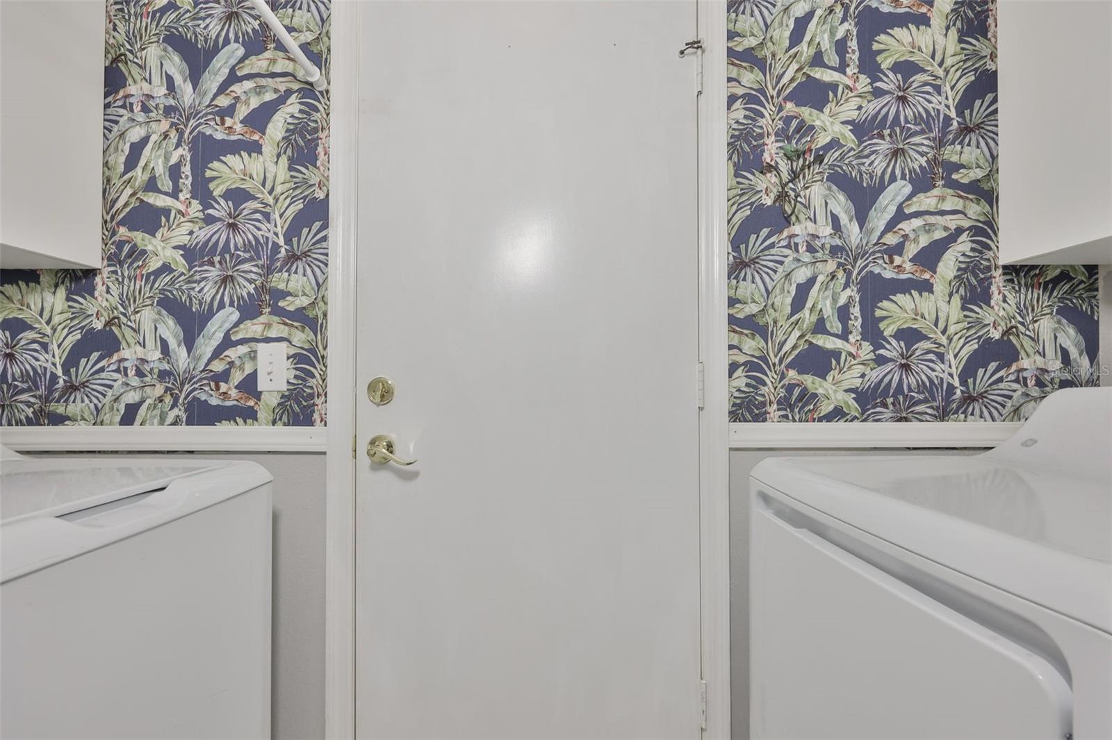 Image 25 of 75 For 2020 Nantucket Drive