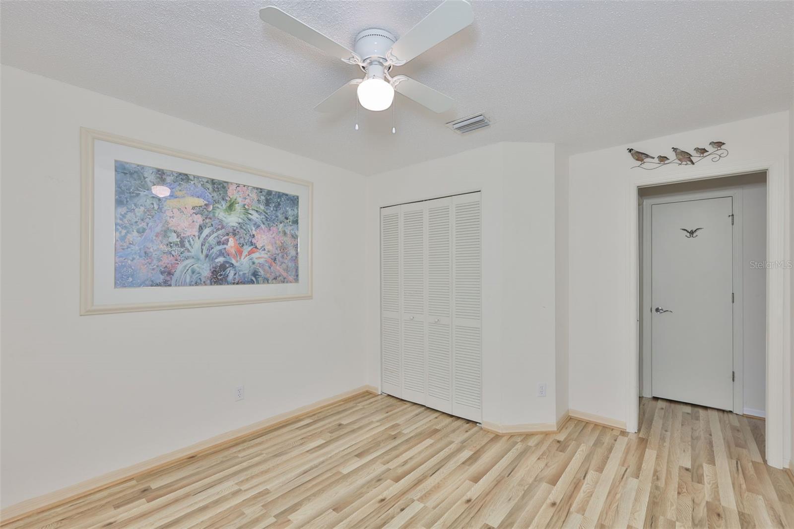 Image 28 of 75 For 2020 Nantucket Drive