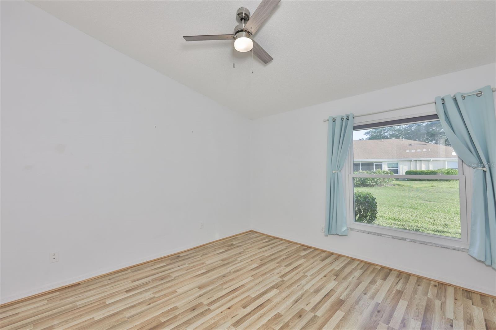 Image 35 of 75 For 2020 Nantucket Drive