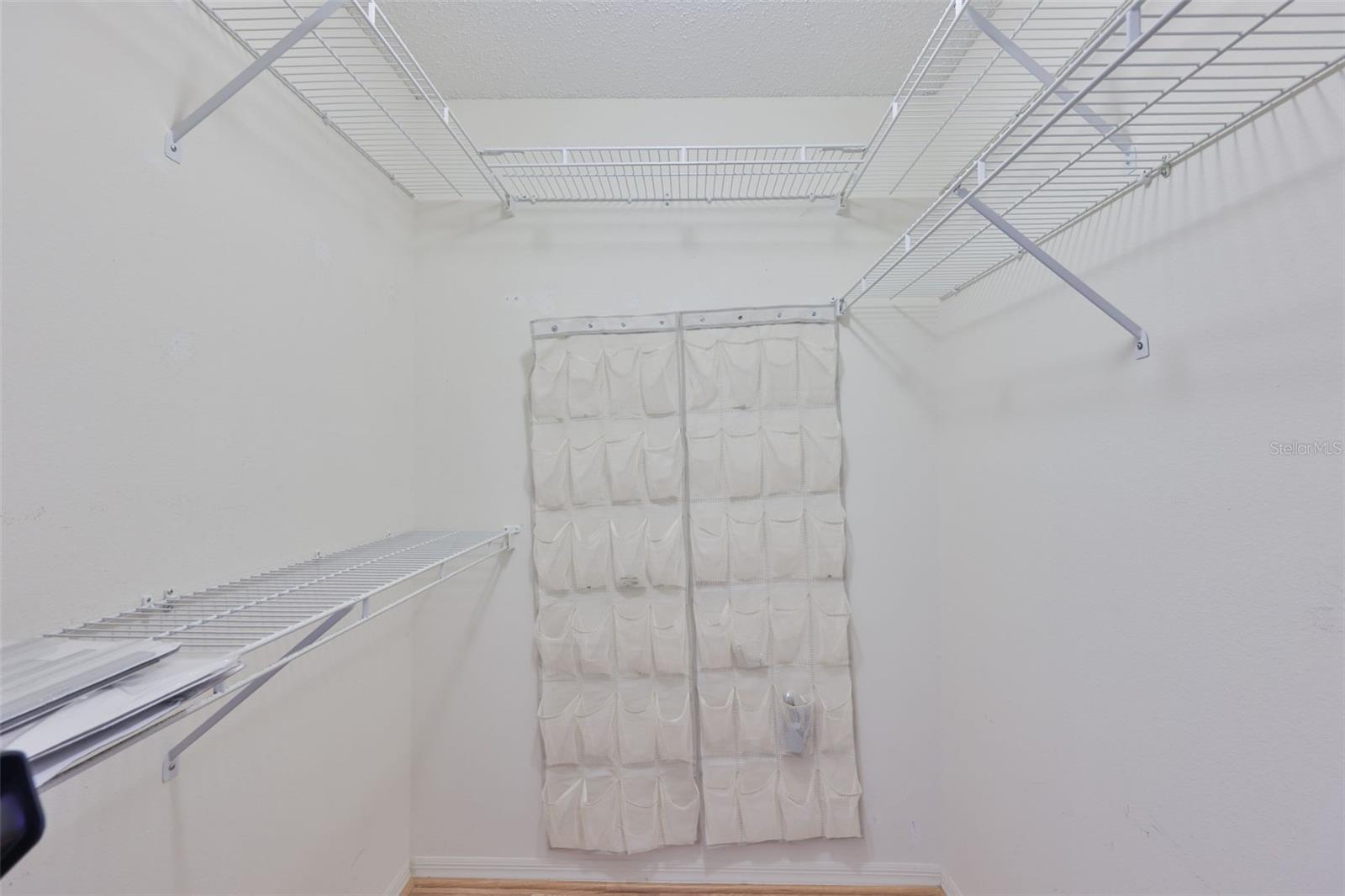 Image 38 of 75 For 2020 Nantucket Drive