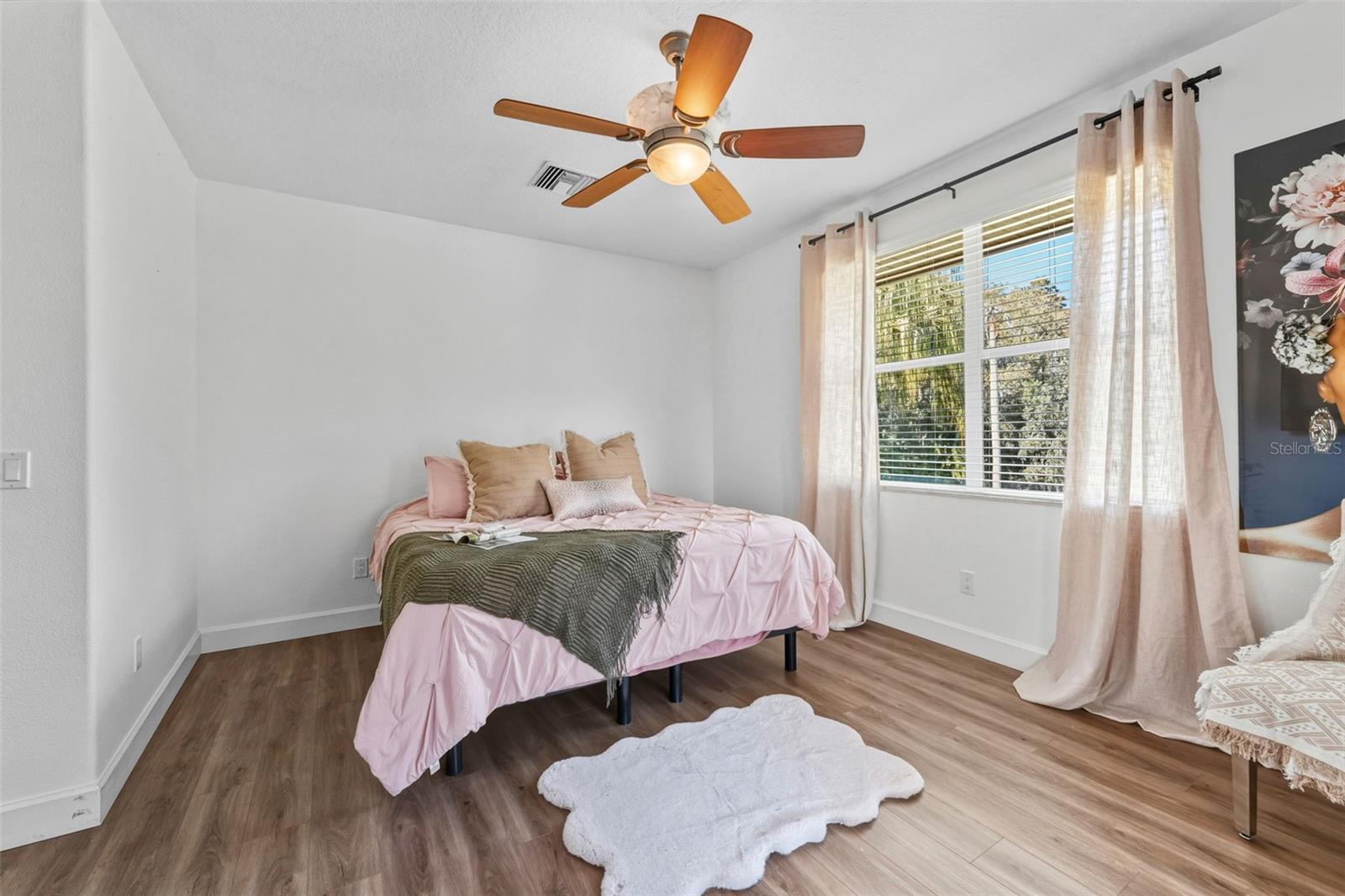 Image 27 of 82 For 19165 Geraci Road