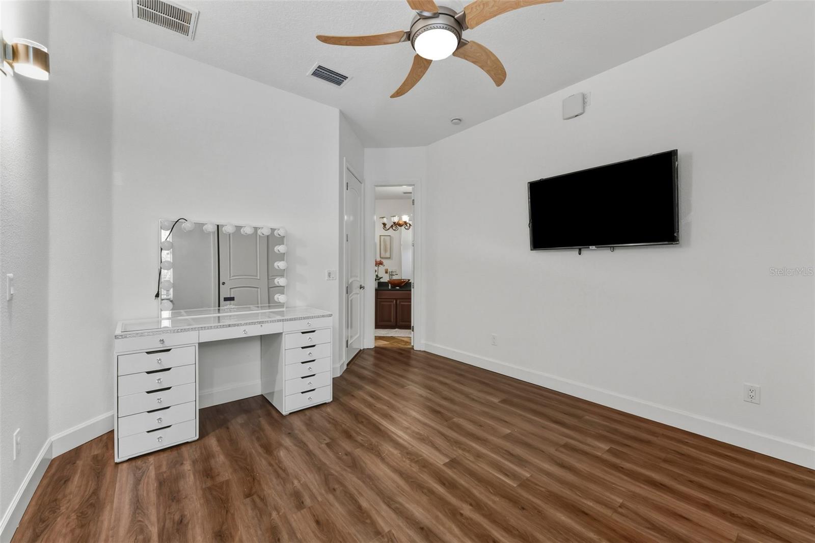 Image 30 of 82 For 19165 Geraci Road