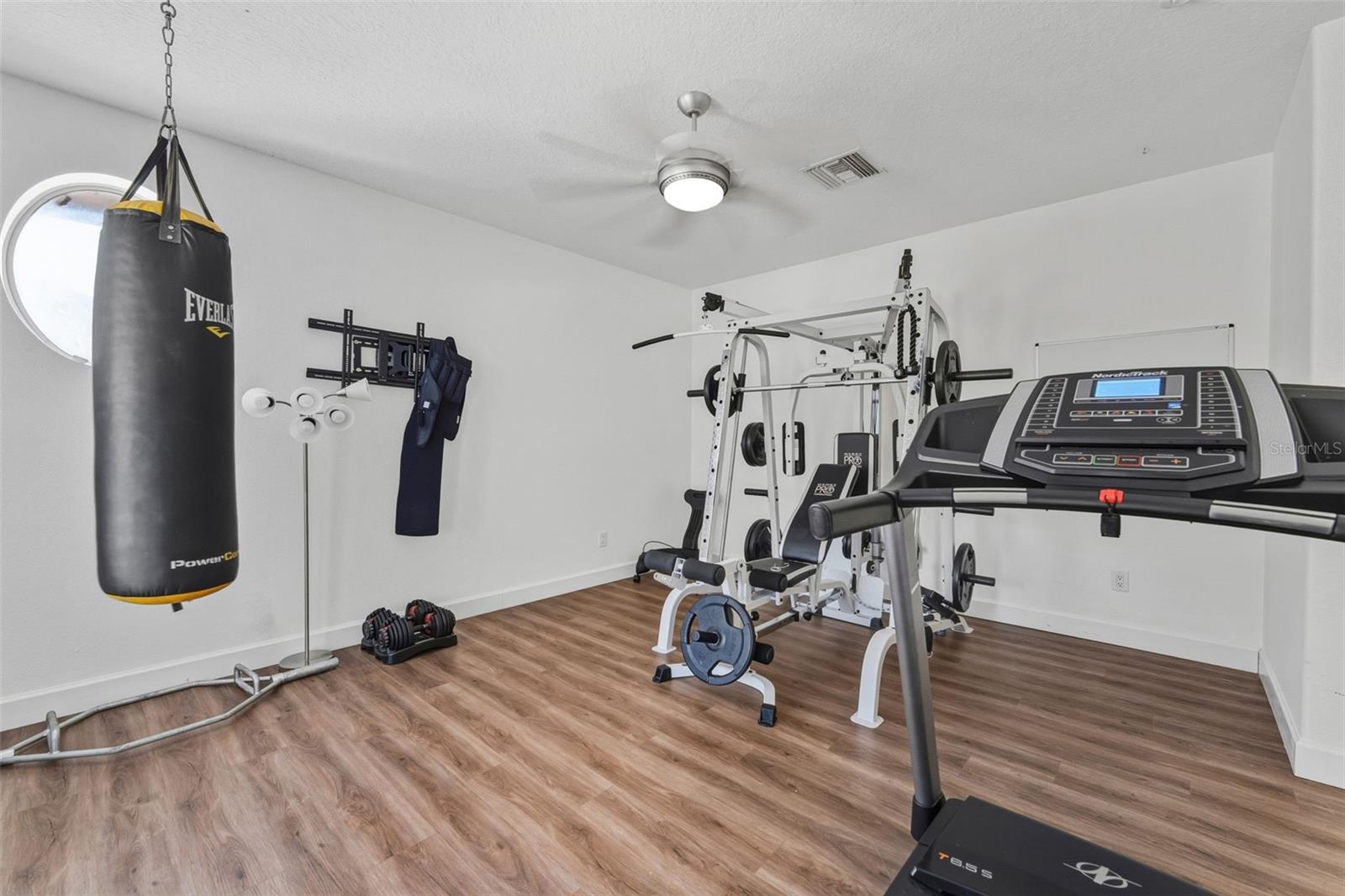 Image 34 of 82 For 19165 Geraci Road