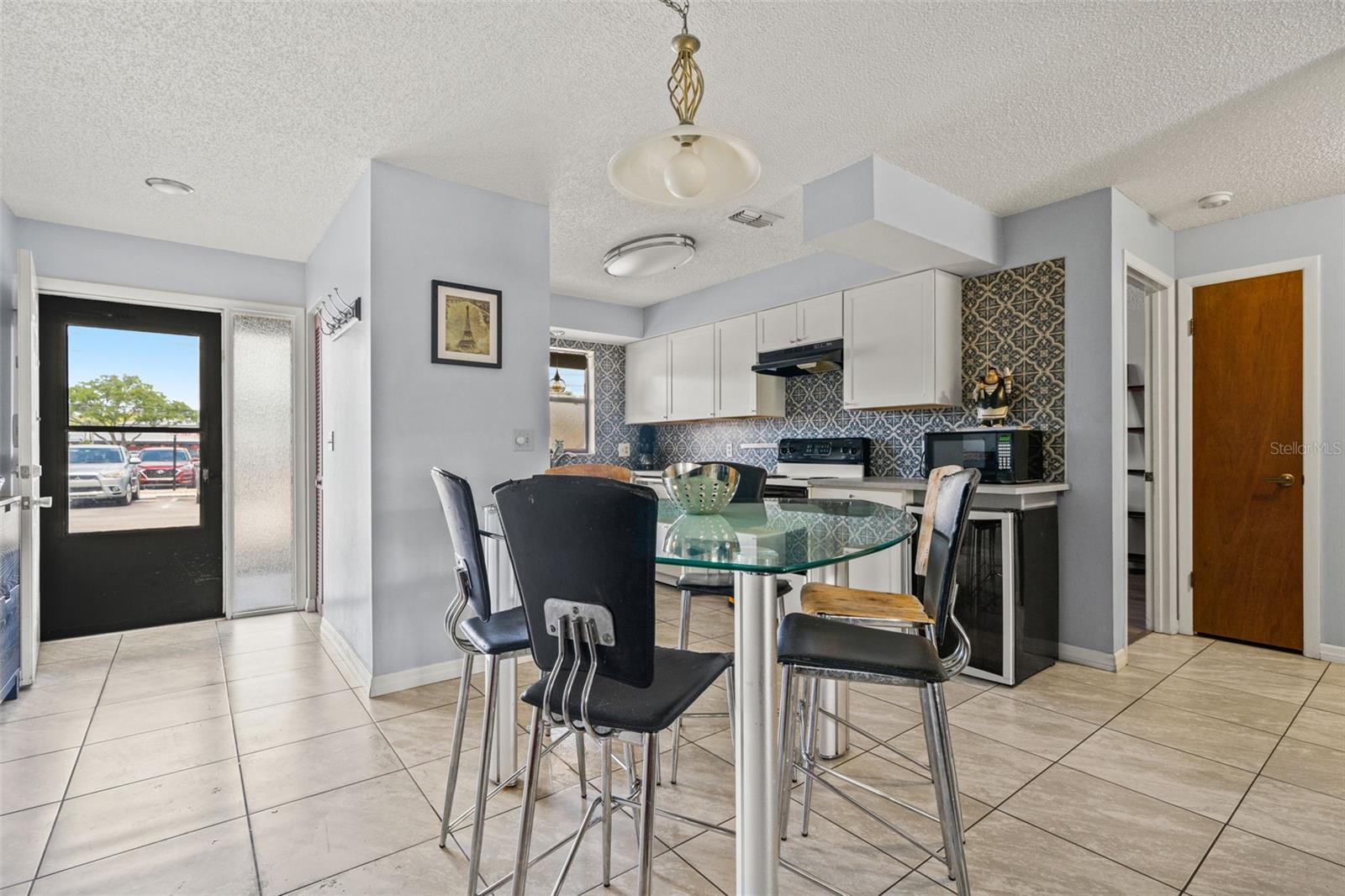 Image 13 of 34 For 7400 Spring Hill Drive 110