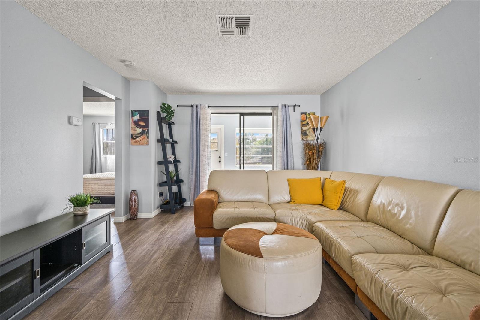 Image 19 of 34 For 7400 Spring Hill Drive 110