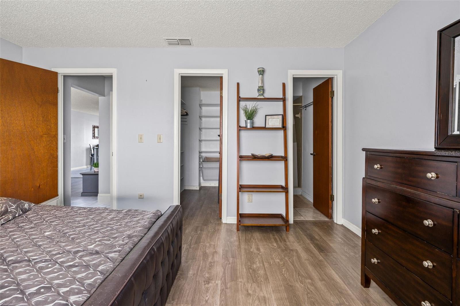 Image 21 of 34 For 7400 Spring Hill Drive 110