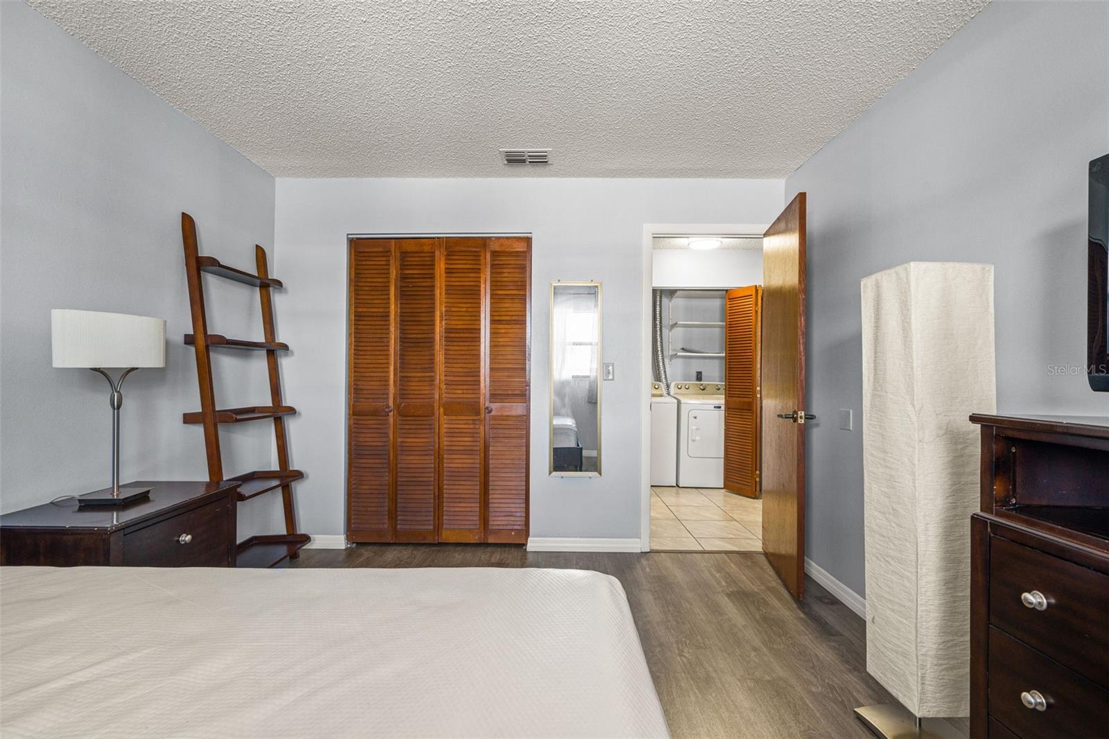 Image 25 of 34 For 7400 Spring Hill Drive 110