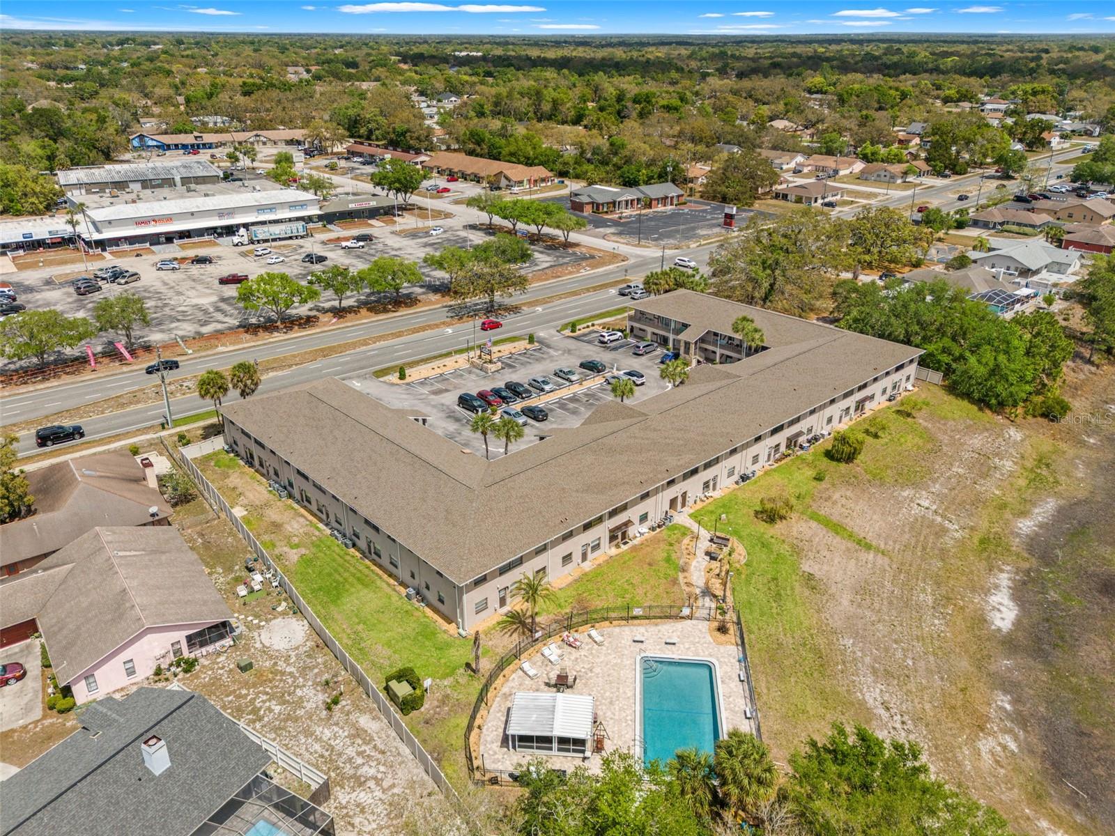 Image 8 of 34 For 7400 Spring Hill Drive 110