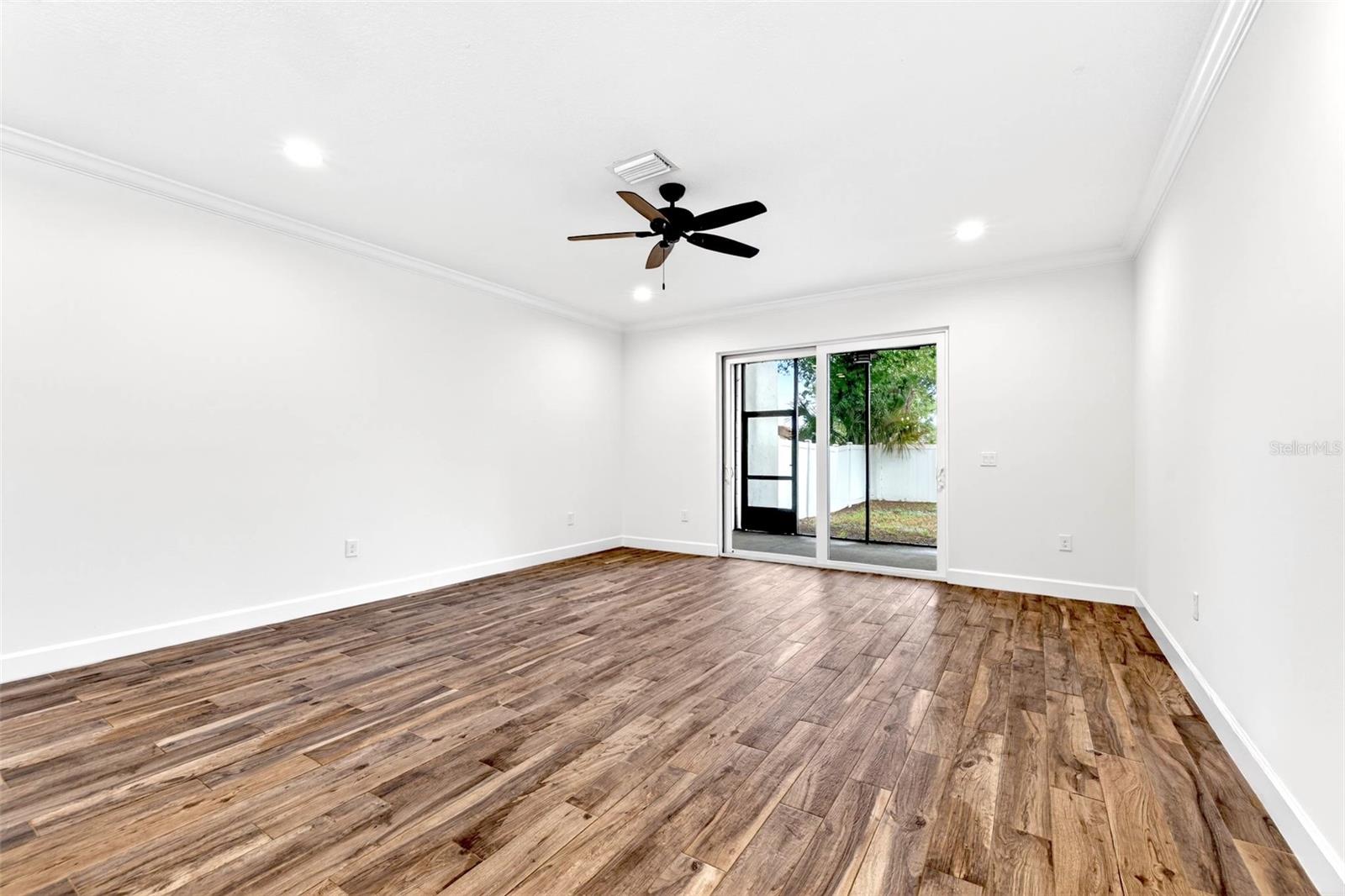 Image 12 of 32 For 4413 Gray Street 2