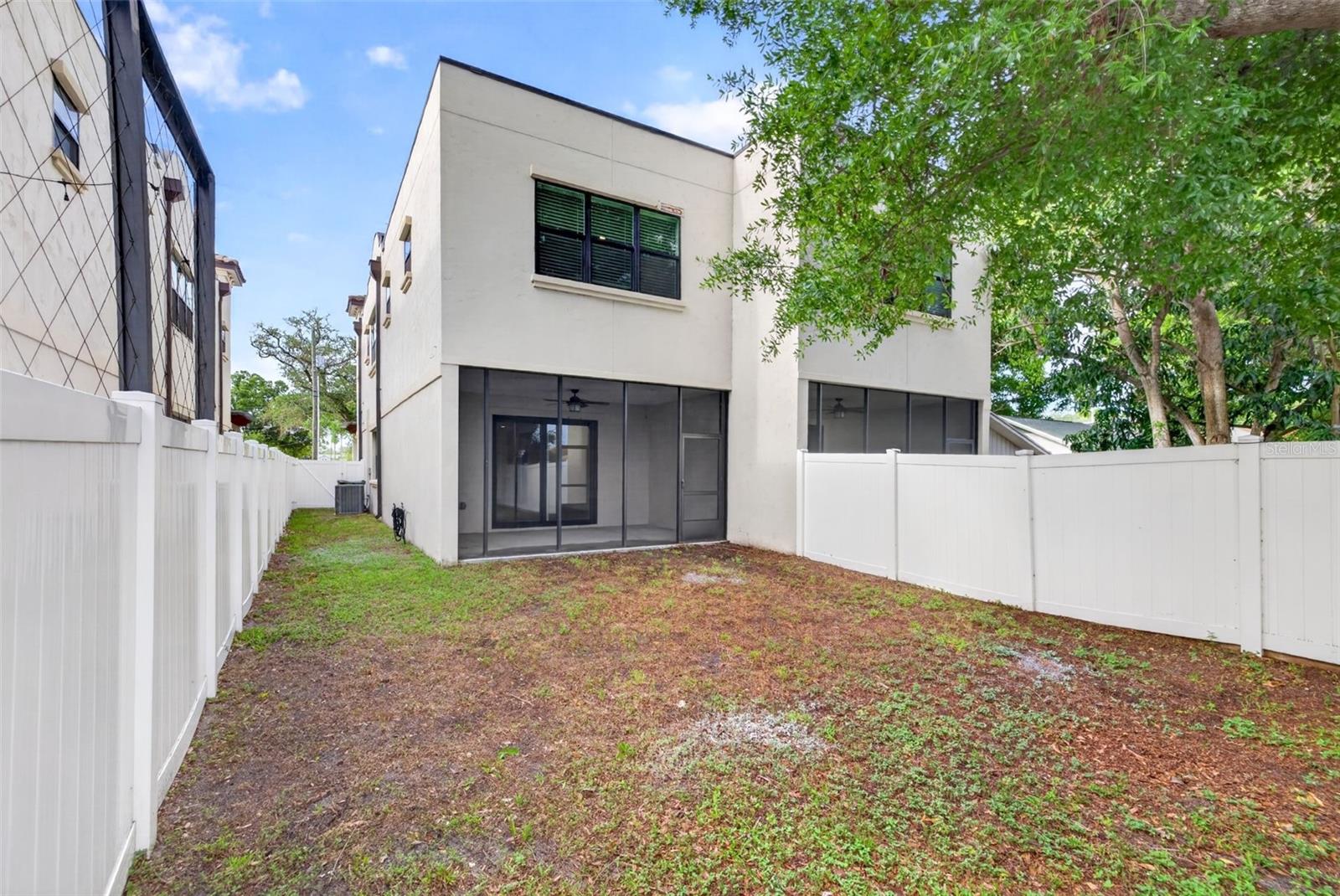 Image 15 of 32 For 4413 Gray Street 2