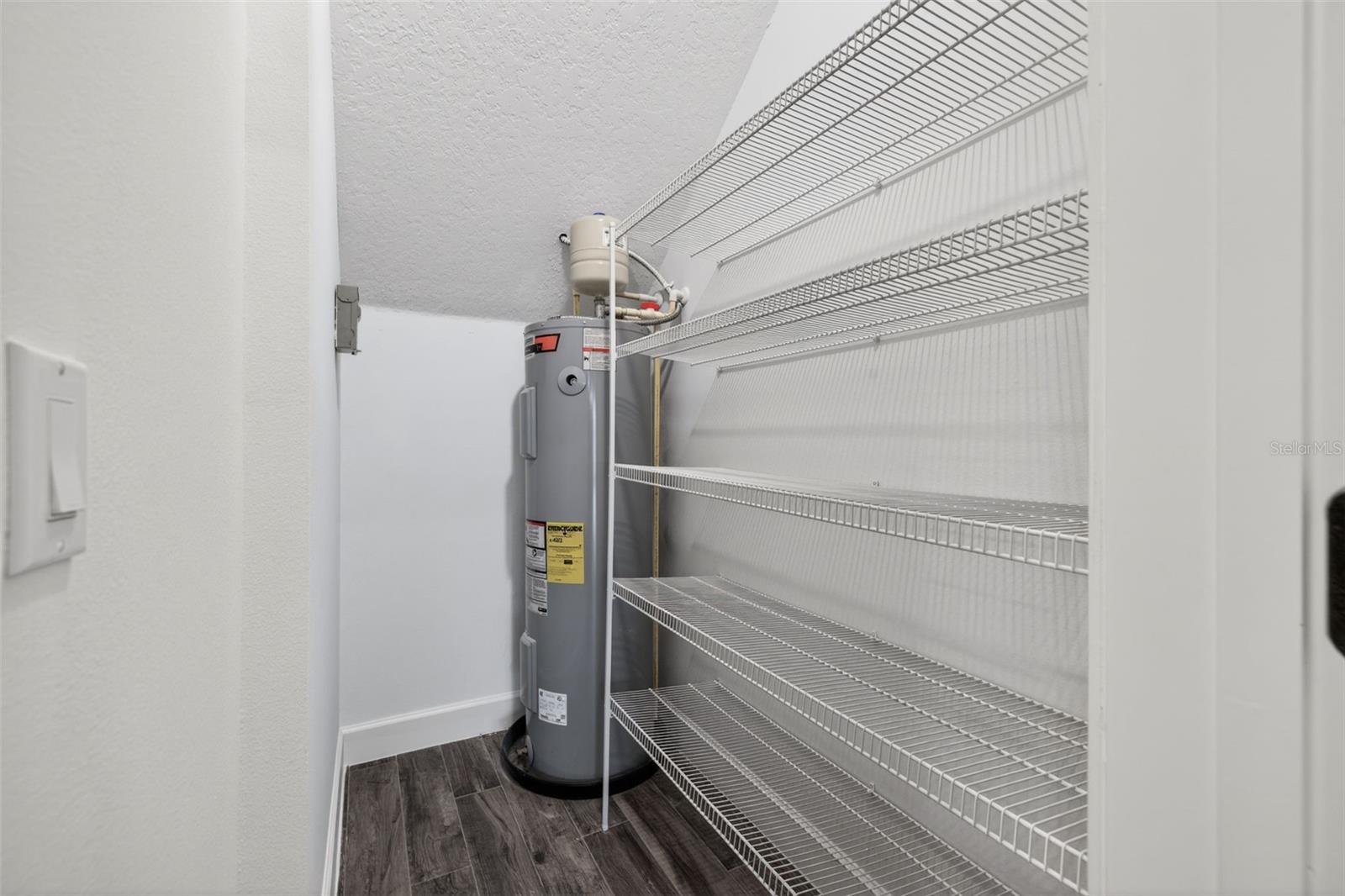 Image 16 of 32 For 4413 Gray Street 2