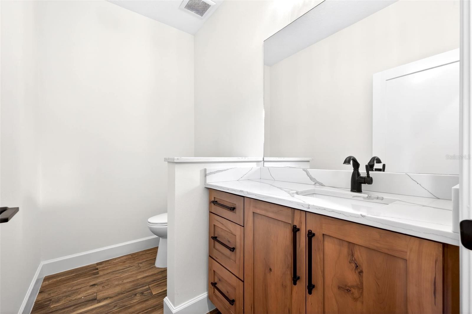 Image 18 of 32 For 4413 Gray Street 2