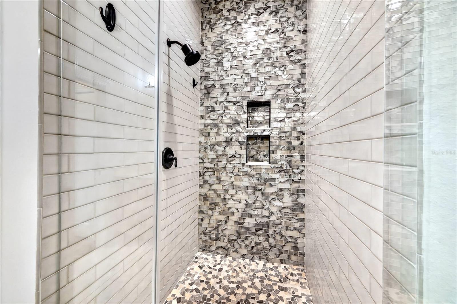 Image 23 of 32 For 4413 Gray Street 2