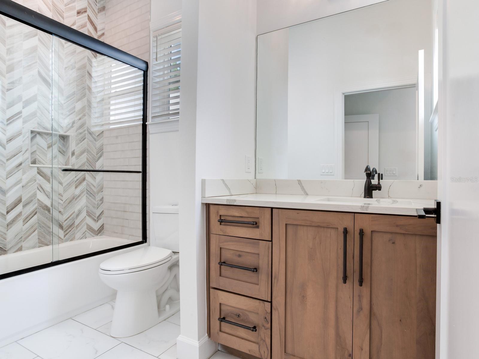 Image 34 of 45 For 4413 Gray Street 2