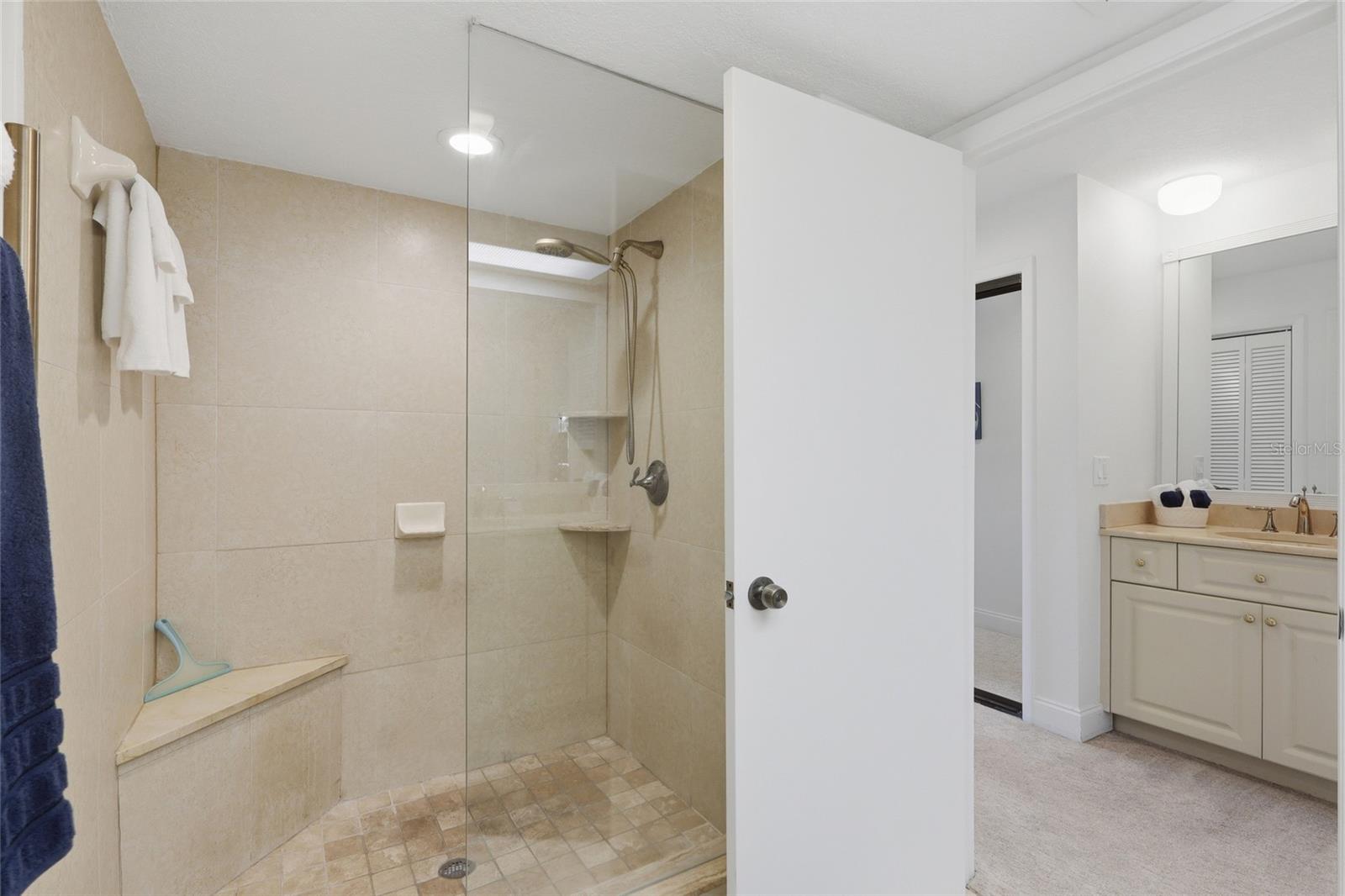 Image 17 of 52 For 29130 Bay Hollow Drive 3313