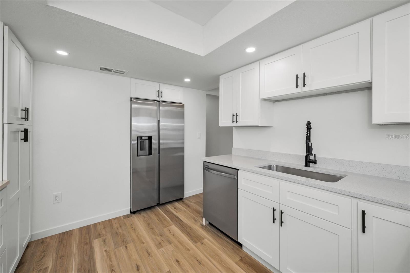 Image 4 of 10 For 3847 Lighthouse Way