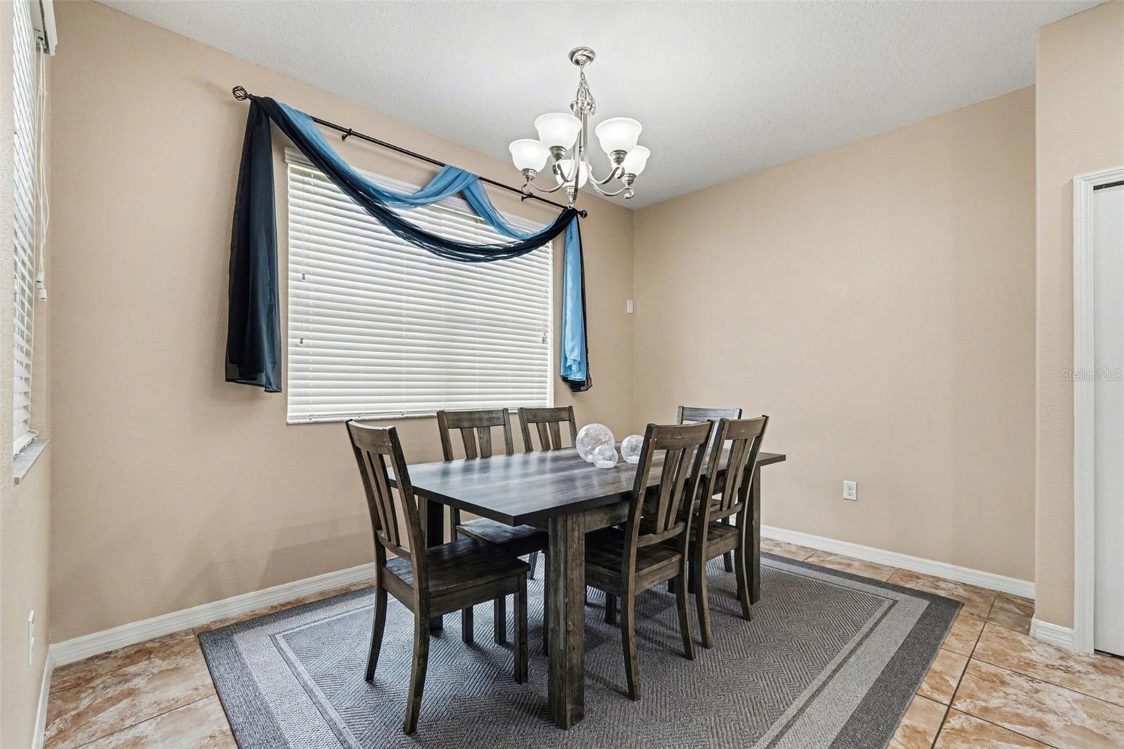 Listing photo id 9 for 20542 Grand Vista Lane