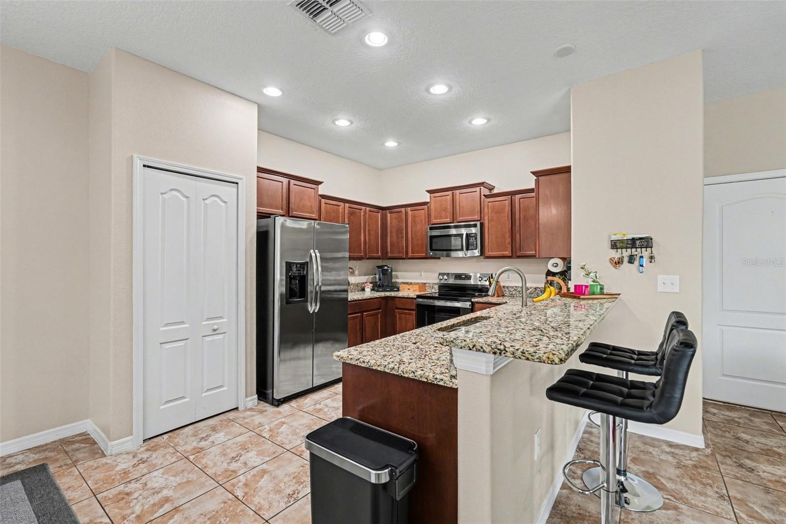 Listing photo id 12 for 20542 Grand Vista Lane