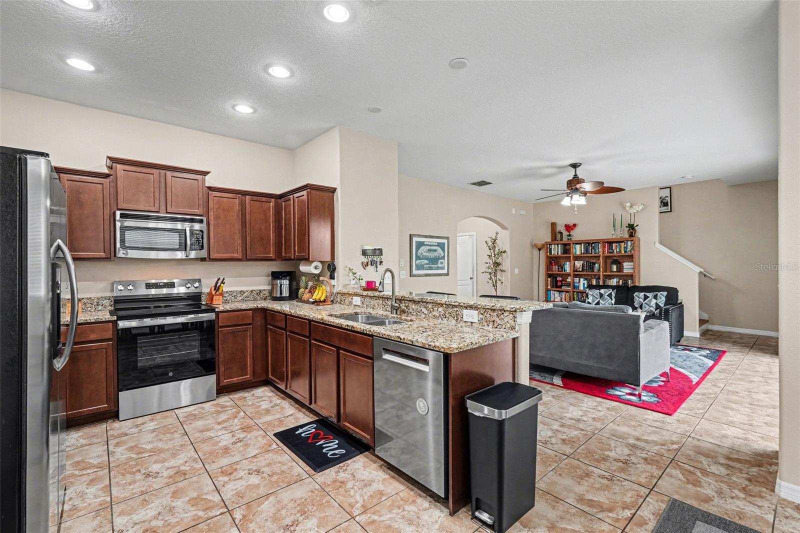 Listing photo id 13 for 20542 Grand Vista Lane