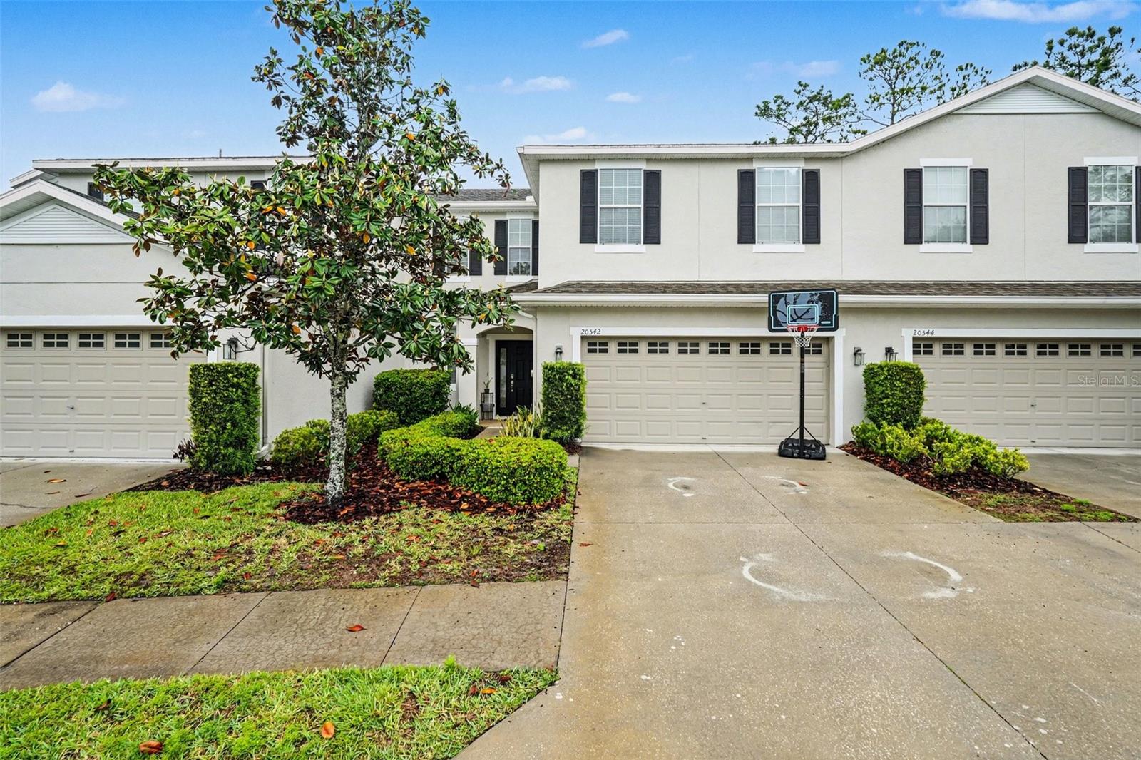 Listing photo id 3 for 20542 Grand Vista Lane