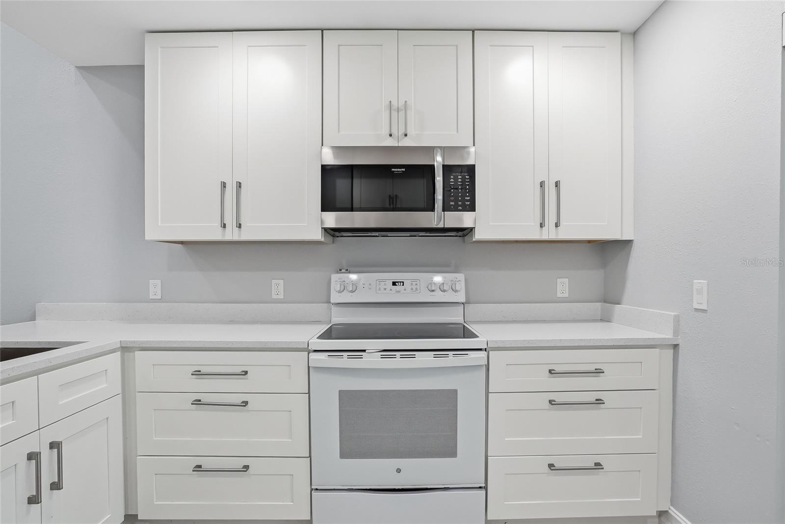 Image 26 of 36 For 130 Woodlake Wynde  130