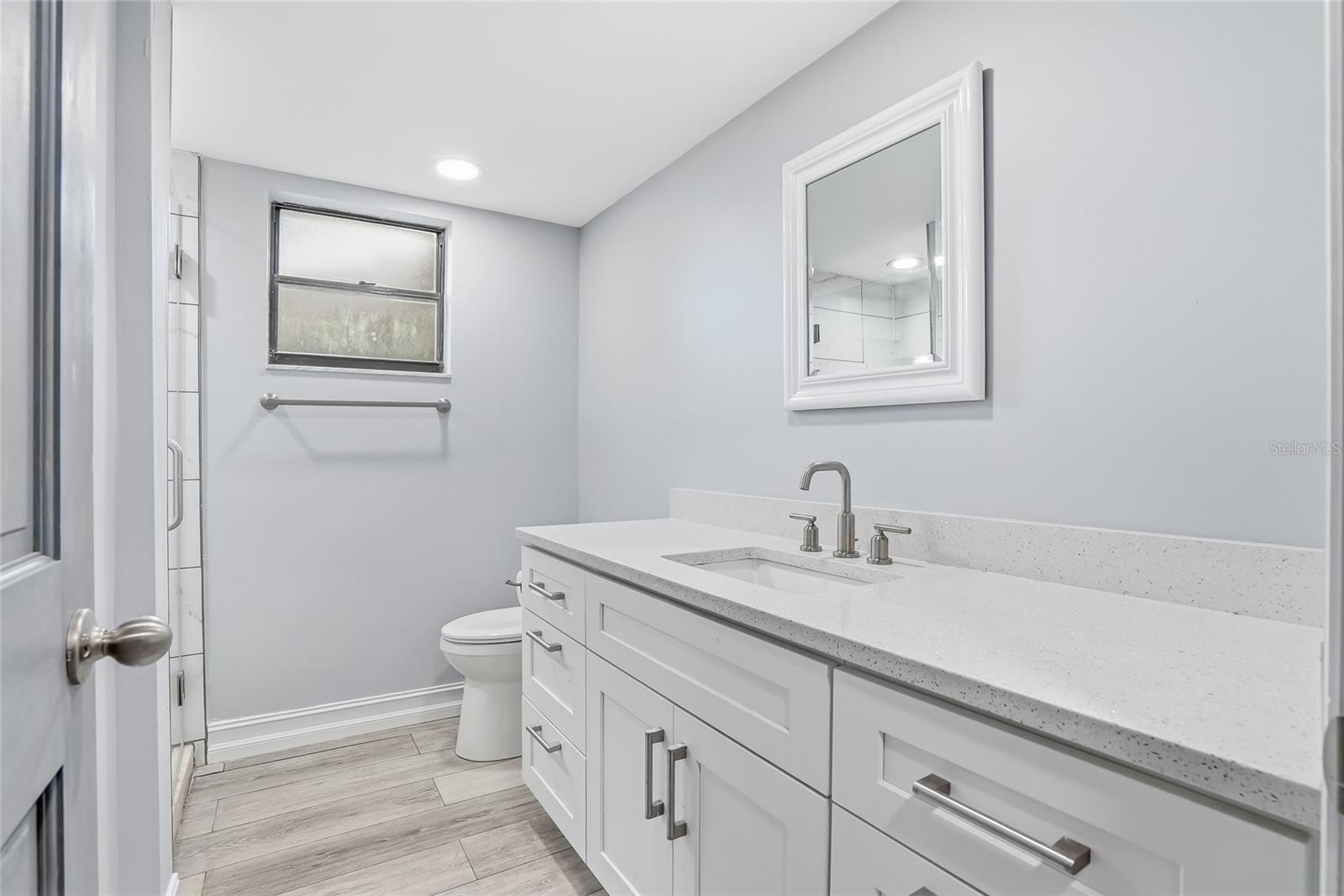 Image 34 of 36 For 130 Woodlake Wynde  130