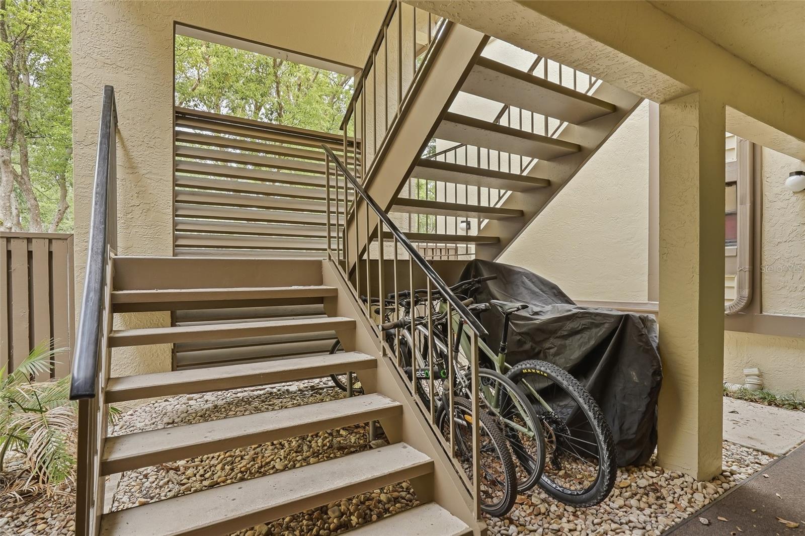 Image 36 of 36 For 130 Woodlake Wynde  130