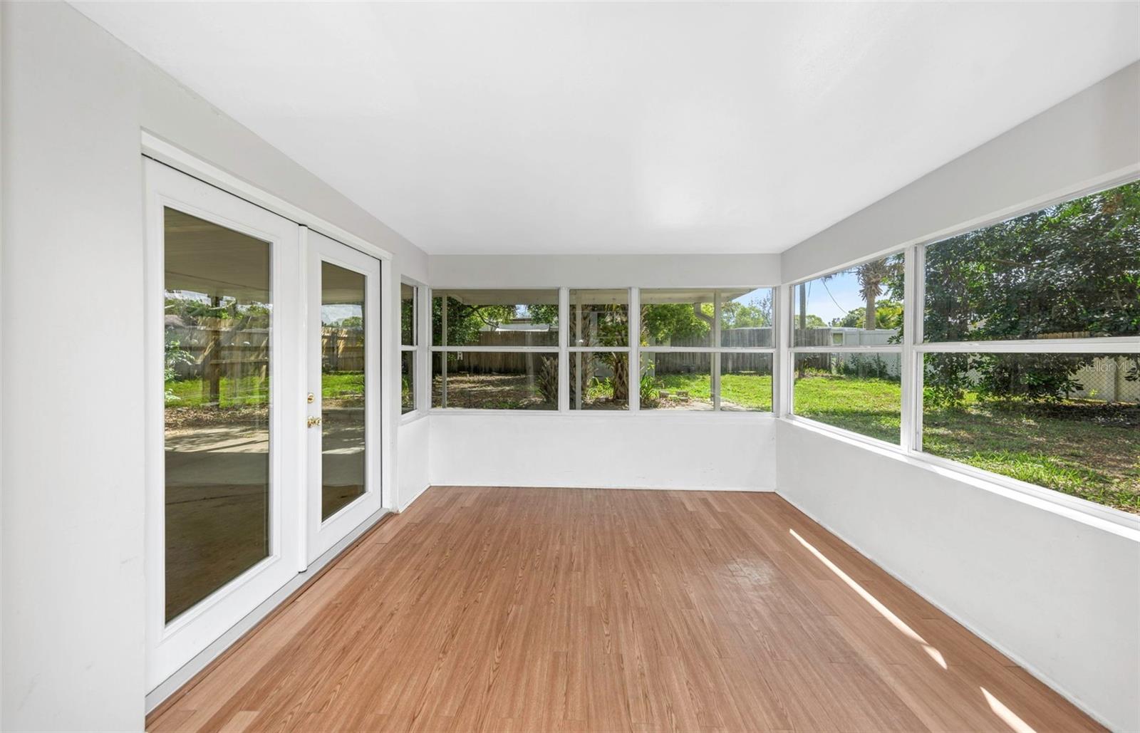 Image 15 of 17 For 4118 Flamingo Drive