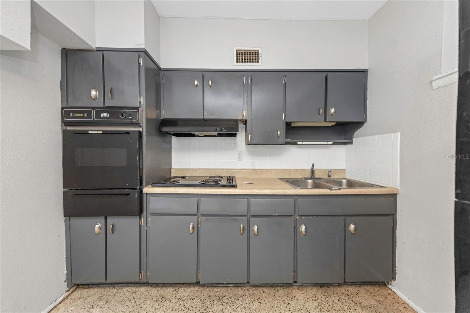 Image 9 of 17 For 4118 Flamingo Drive