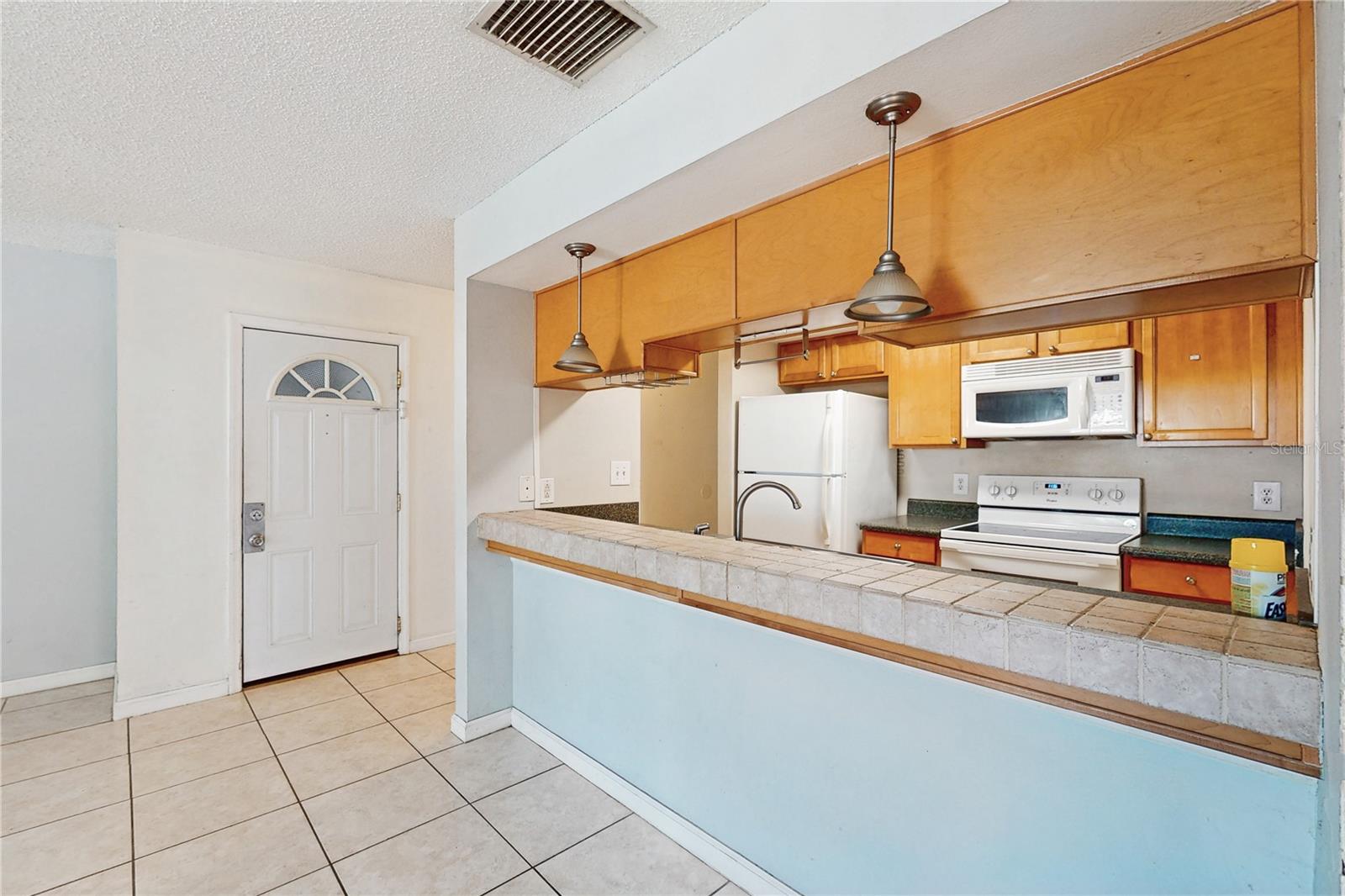 Image 13 of 24 For 117 Mercury Avenue 117