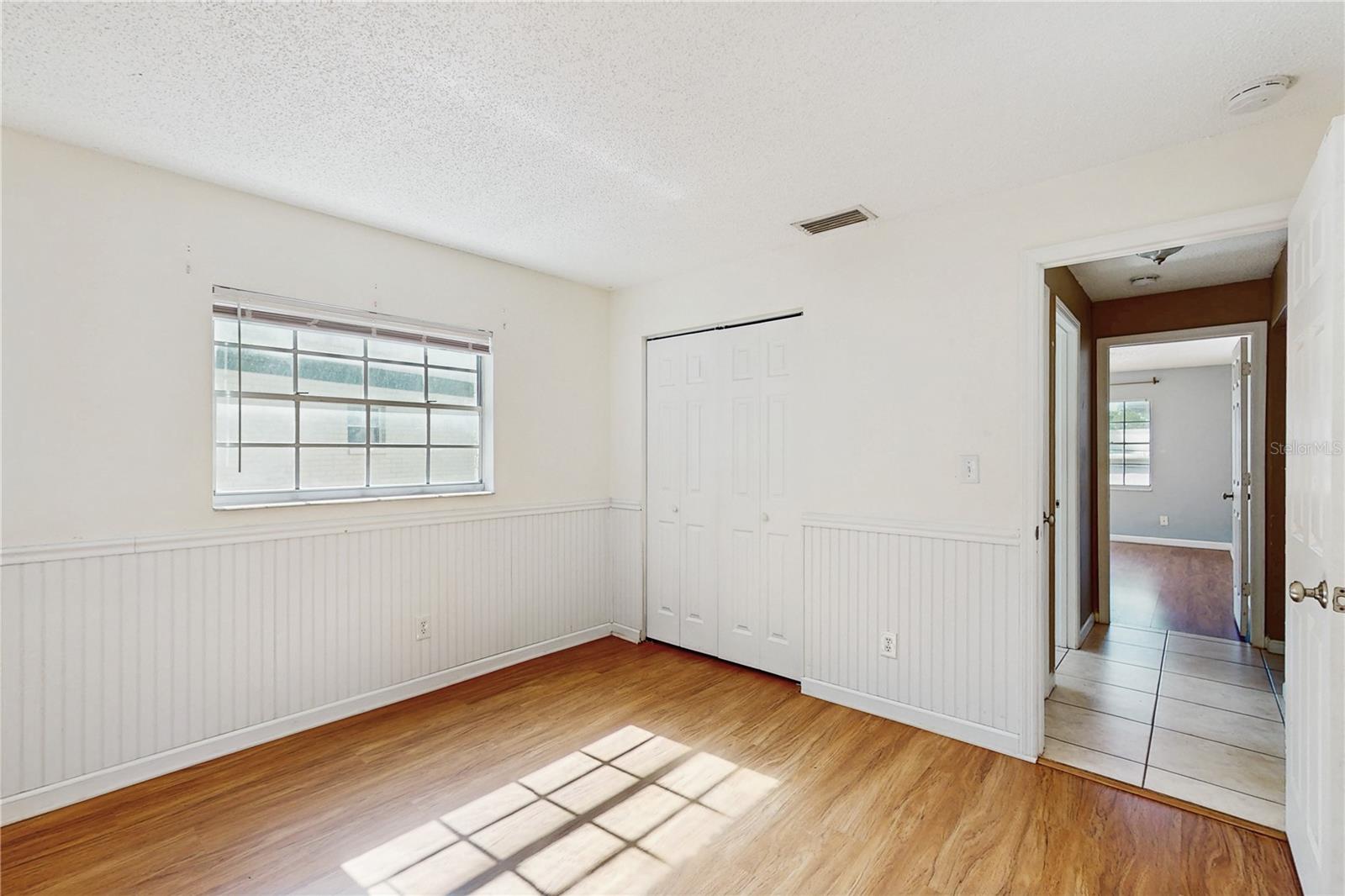 Image 17 of 24 For 117 Mercury Avenue 117