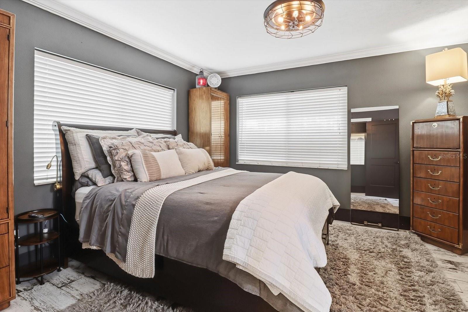 Listing photo id 20 for 1637 Paradise Circle 204