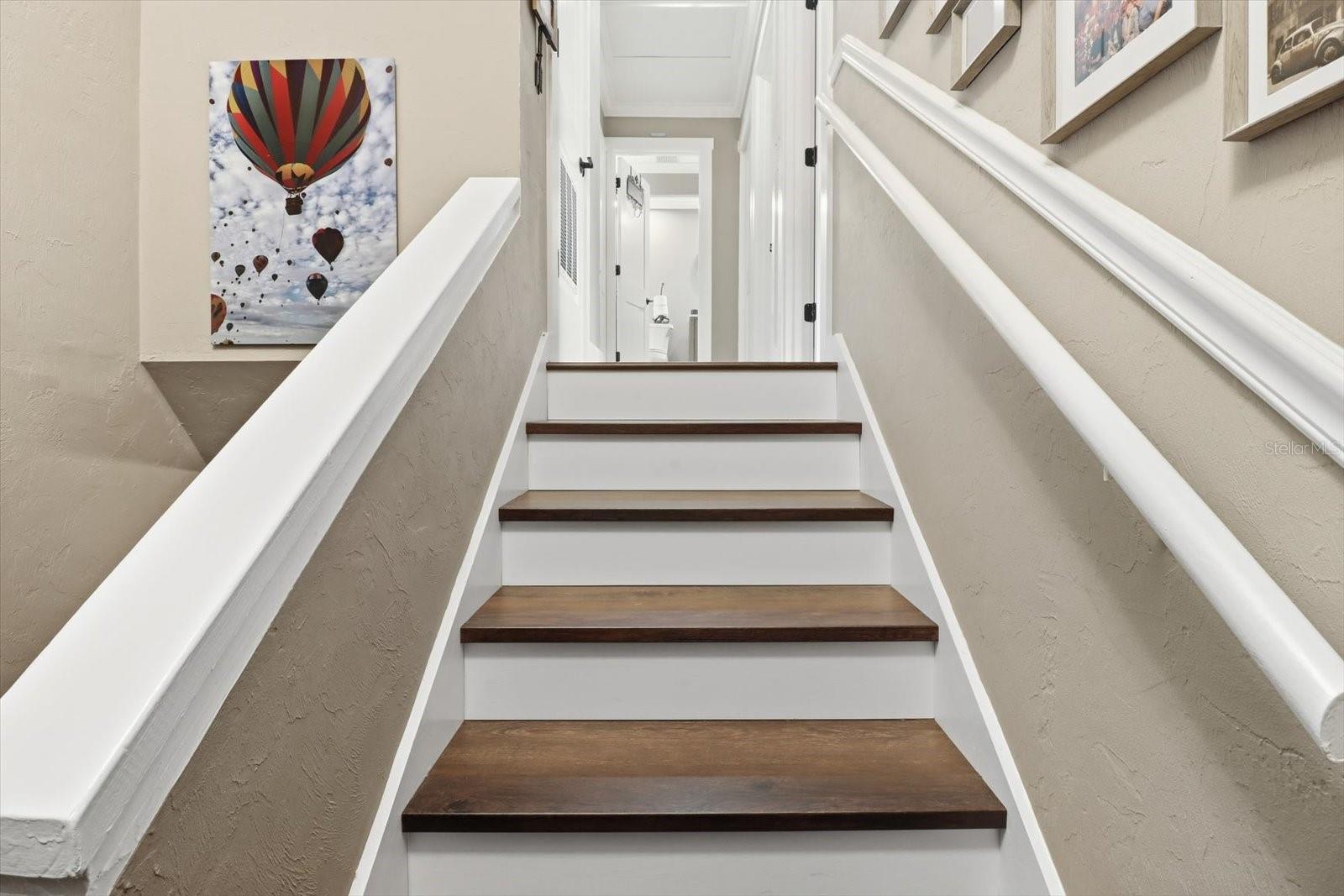 Listing photo id 27 for 1637 Paradise Circle 204