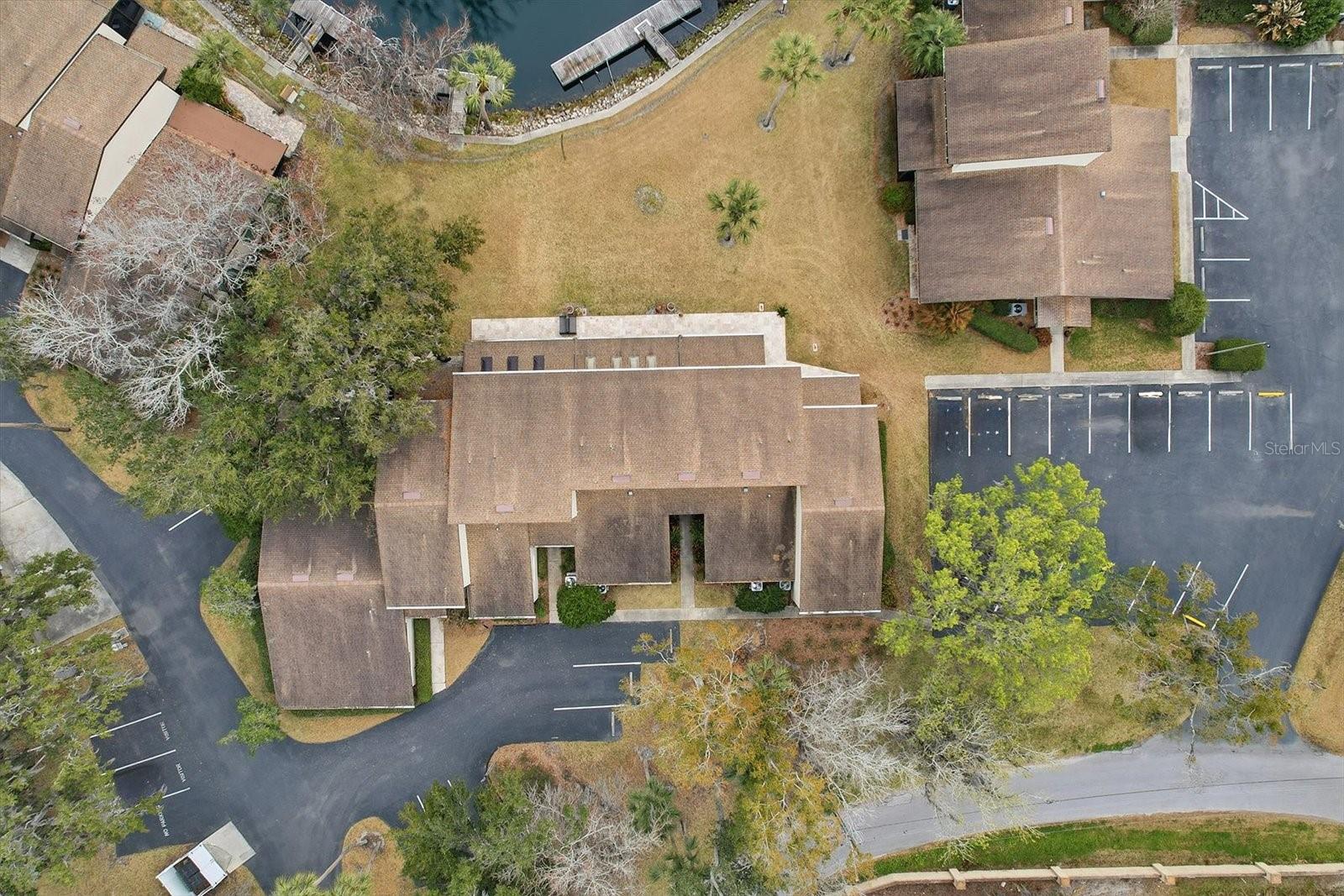 Listing photo id 40 for 1637 Paradise Circle 204