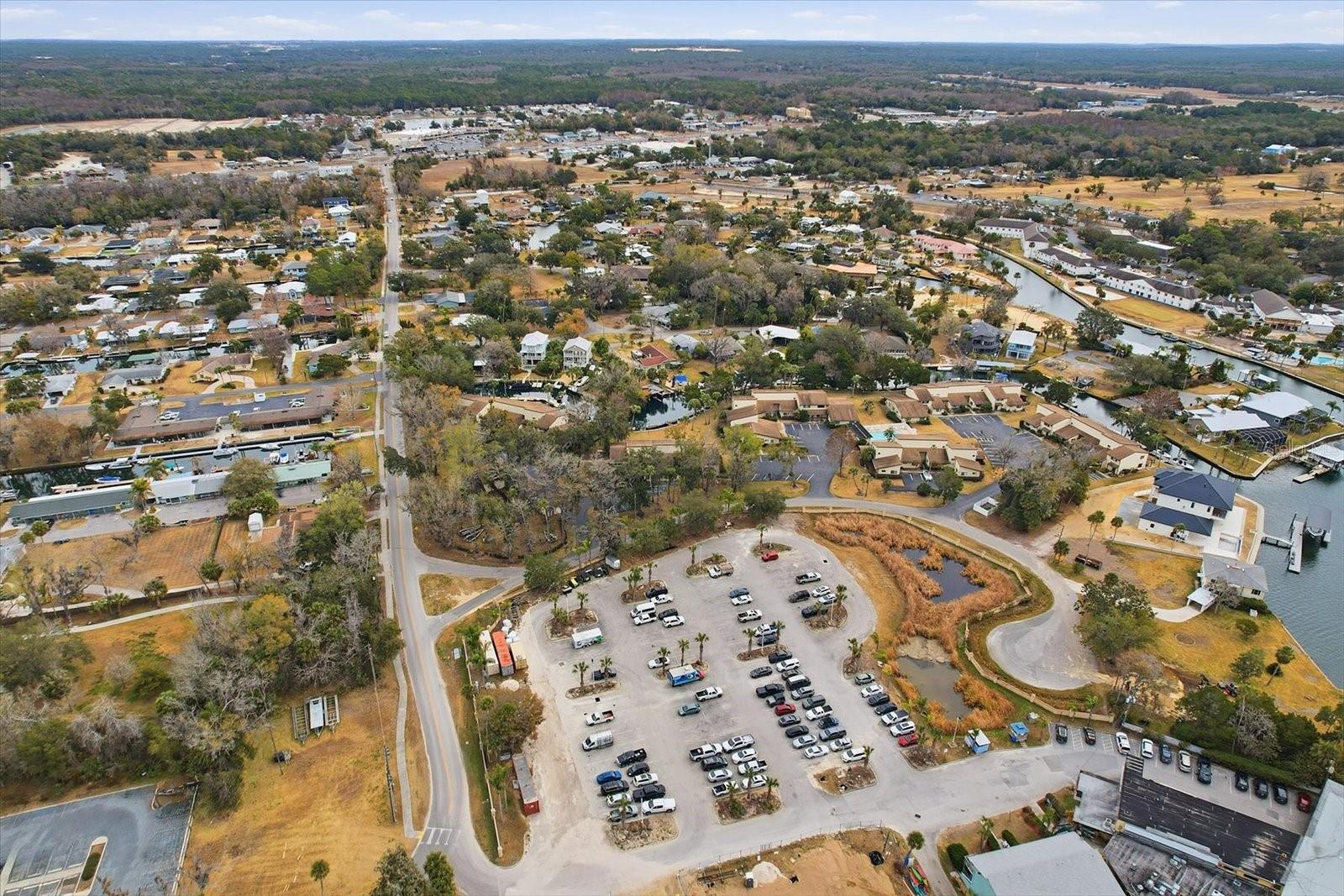 Listing photo id 42 for 1637 Paradise Circle 204