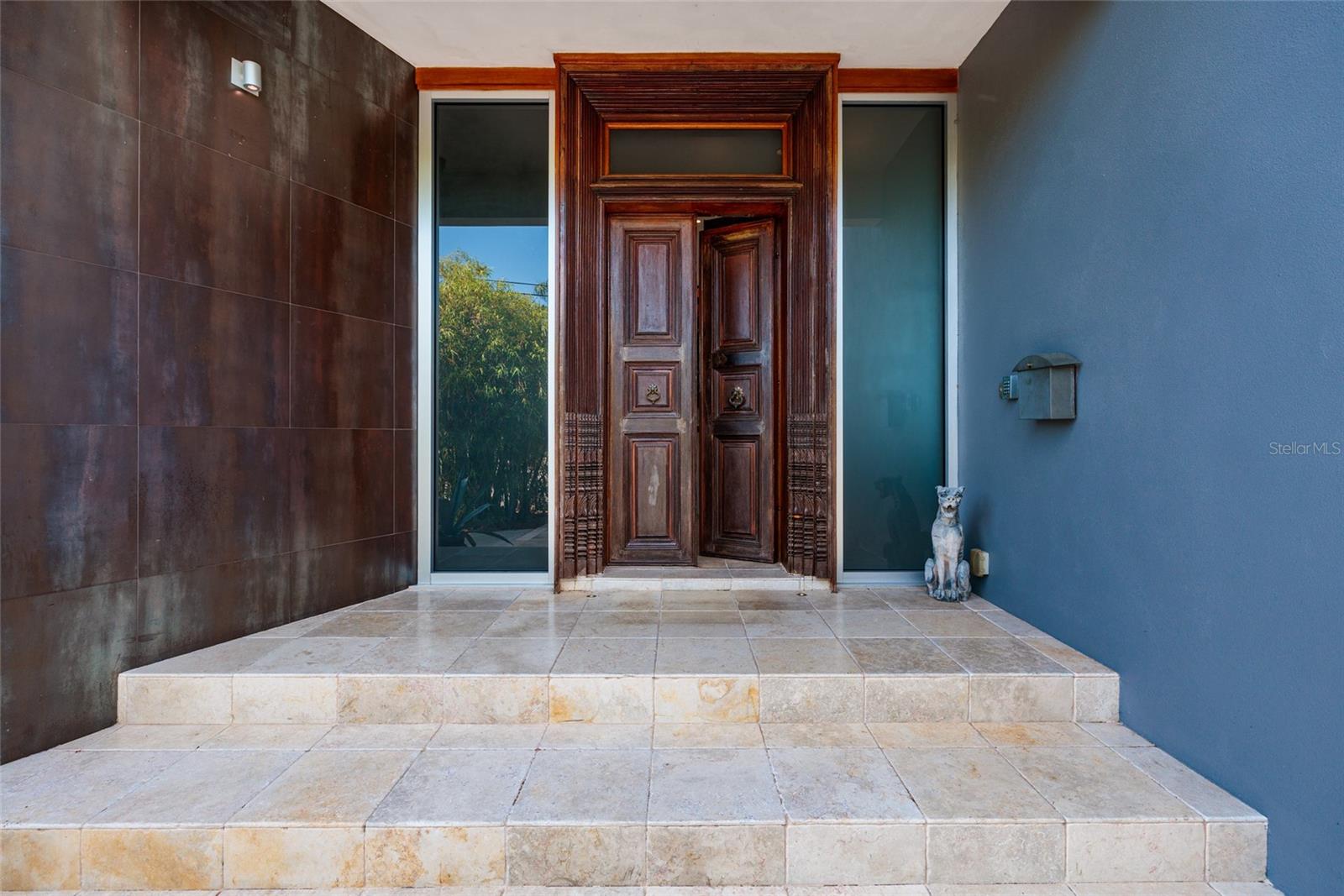 Image 11 of 90 For 360 26th Avenue Se