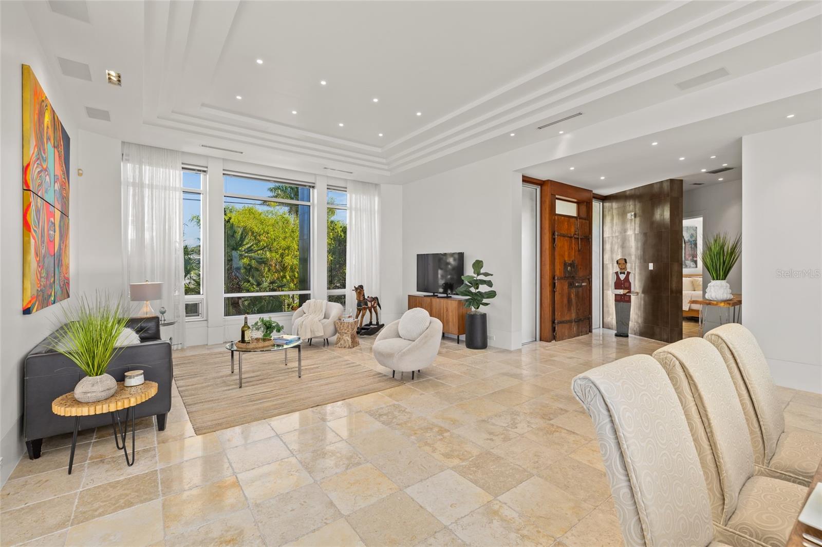 Image 14 of 90 For 360 26th Avenue Se